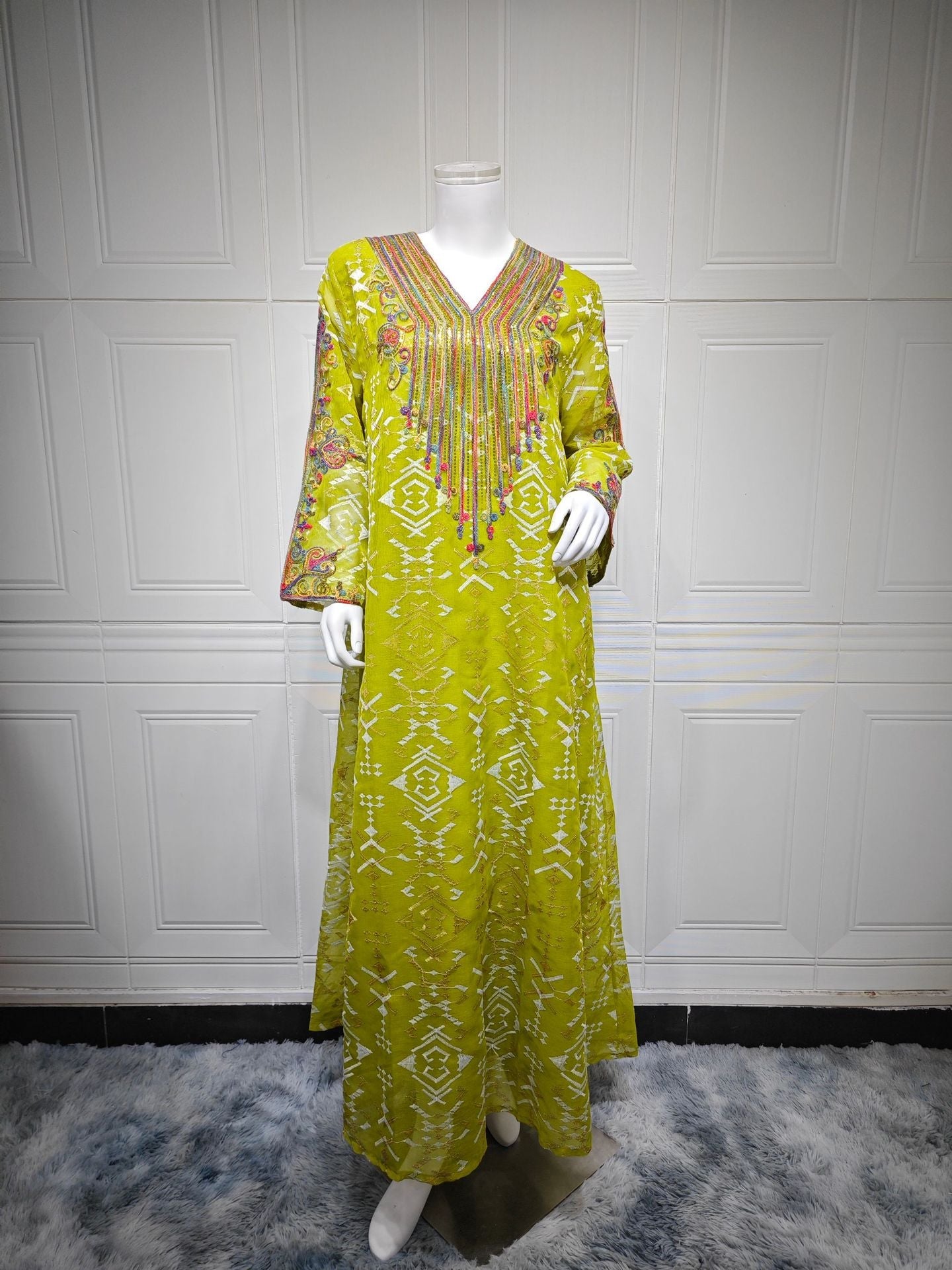 HA6658 Appliqué Patchwork Robe Dress: Lightweight Mesh Combined with Delicate Patterns