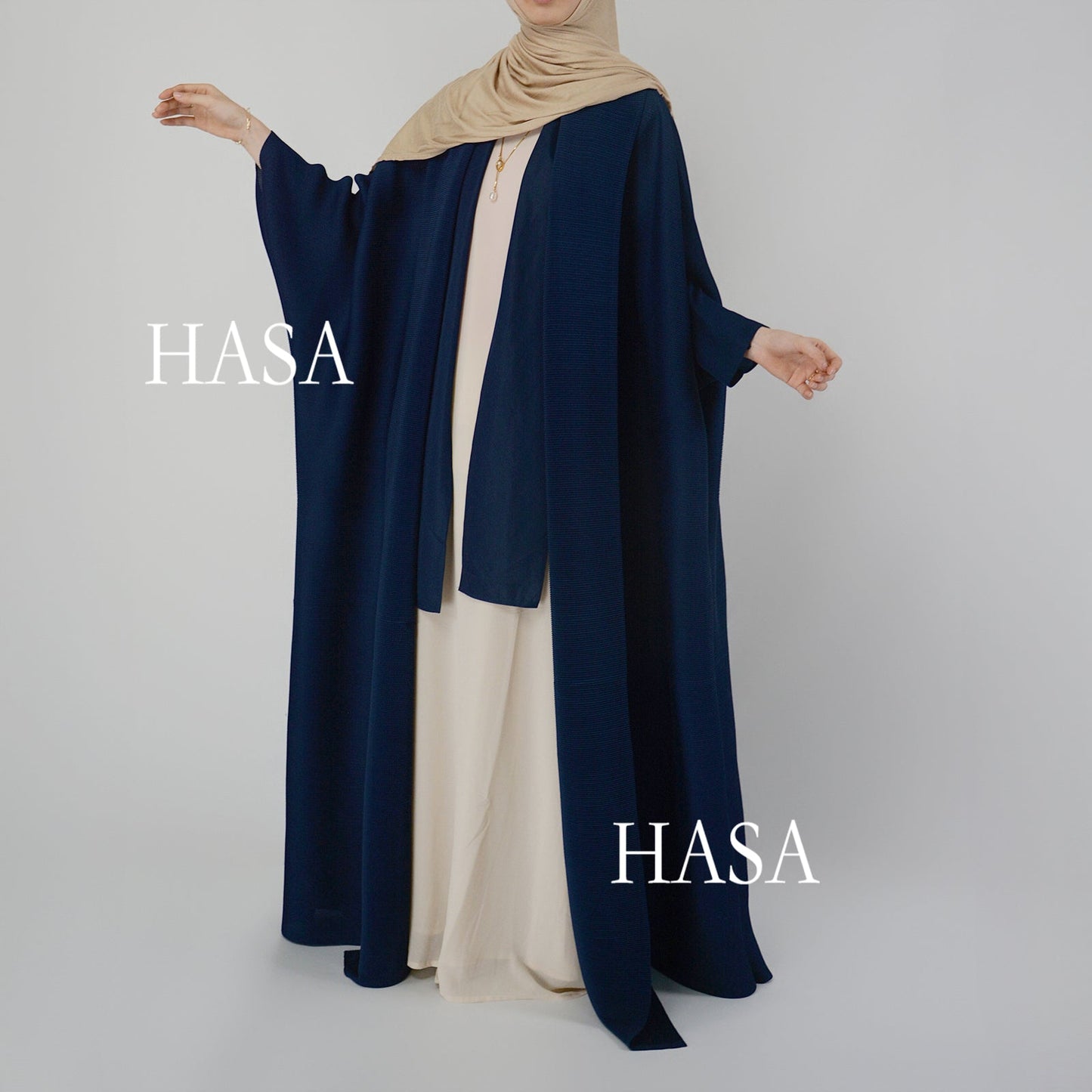 HAYA SHOP 1245 Ombré Abaya Loose Fashion Robe with Pleated Patchwork Detailing