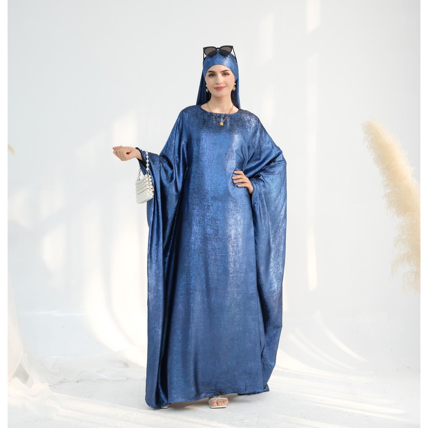 HA5878 A Glossy Dress That Combines Softness and Fluidity