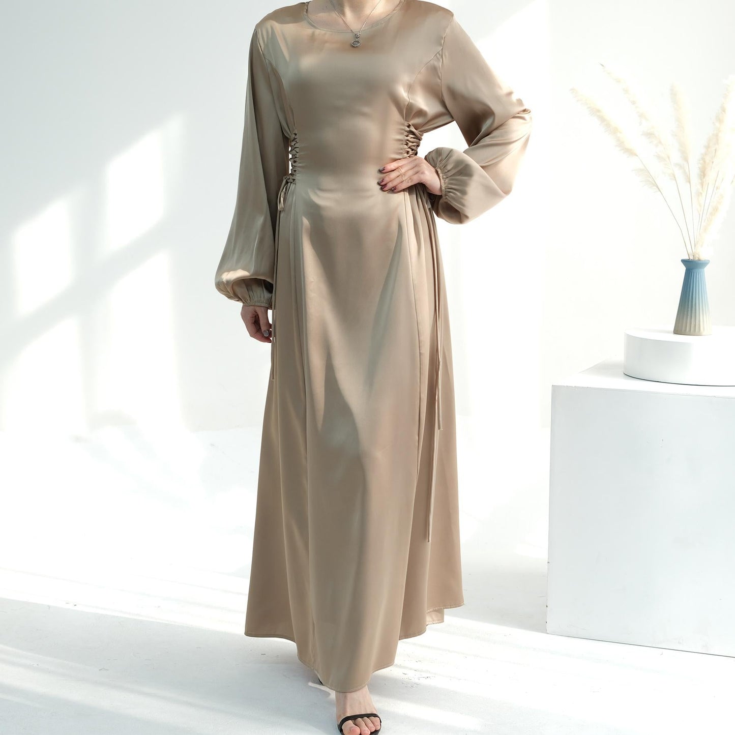 HAYA HAYA0991 Solid Color High-necked Slim Elegant Dress