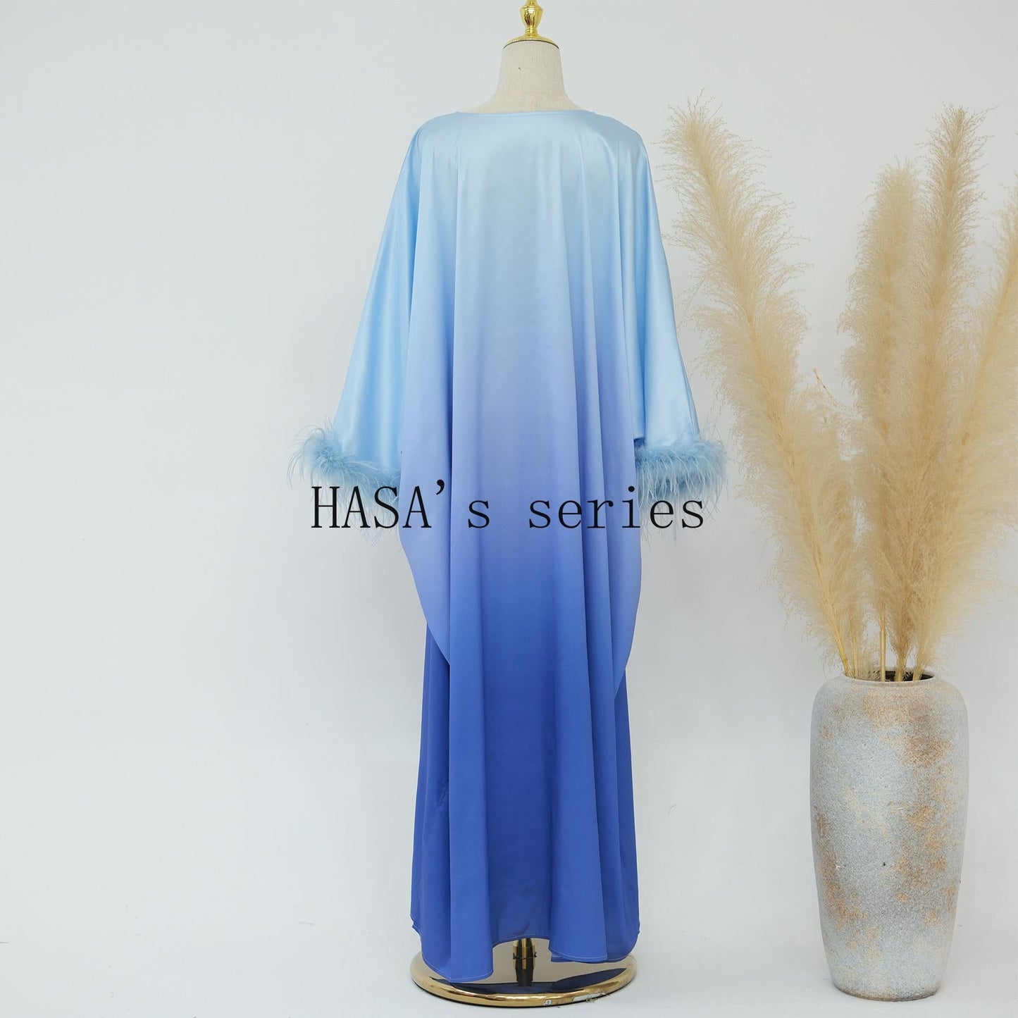 HS5108 Elegant long dress with gradient color waist design and batwing sleeves.