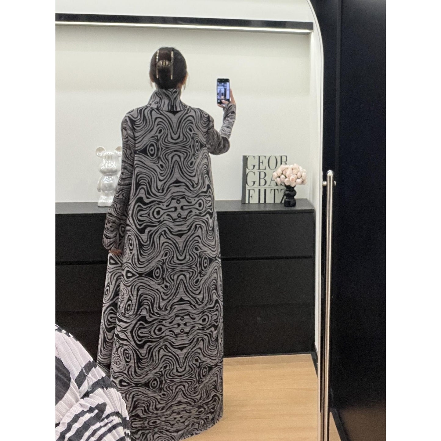 HS6723 Monochrome Swirl | Black & Grey Abstract Printed Abaya
