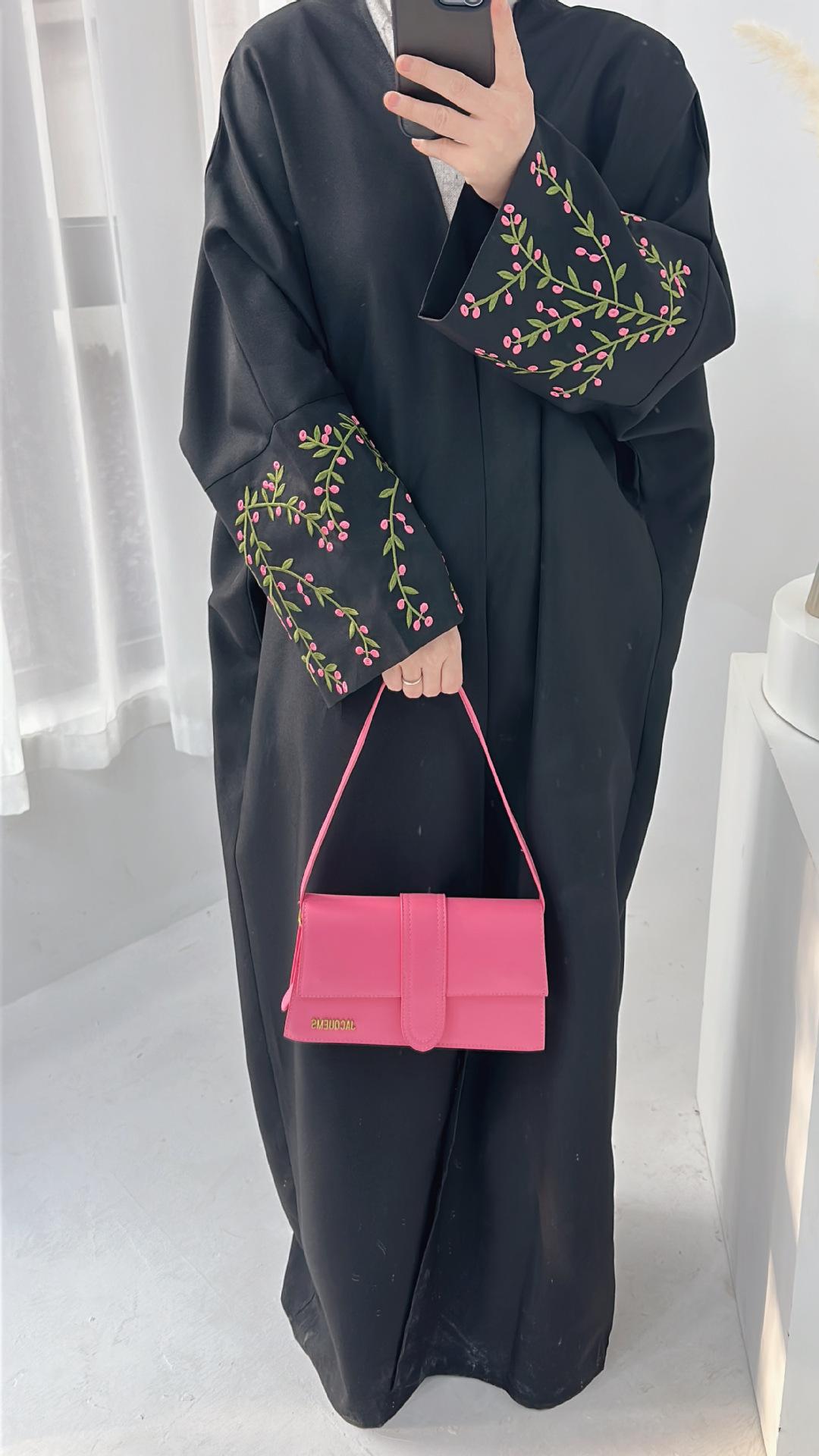 HAYA HAYA1046 Flower Embroidery Elegant Cardigan Robe