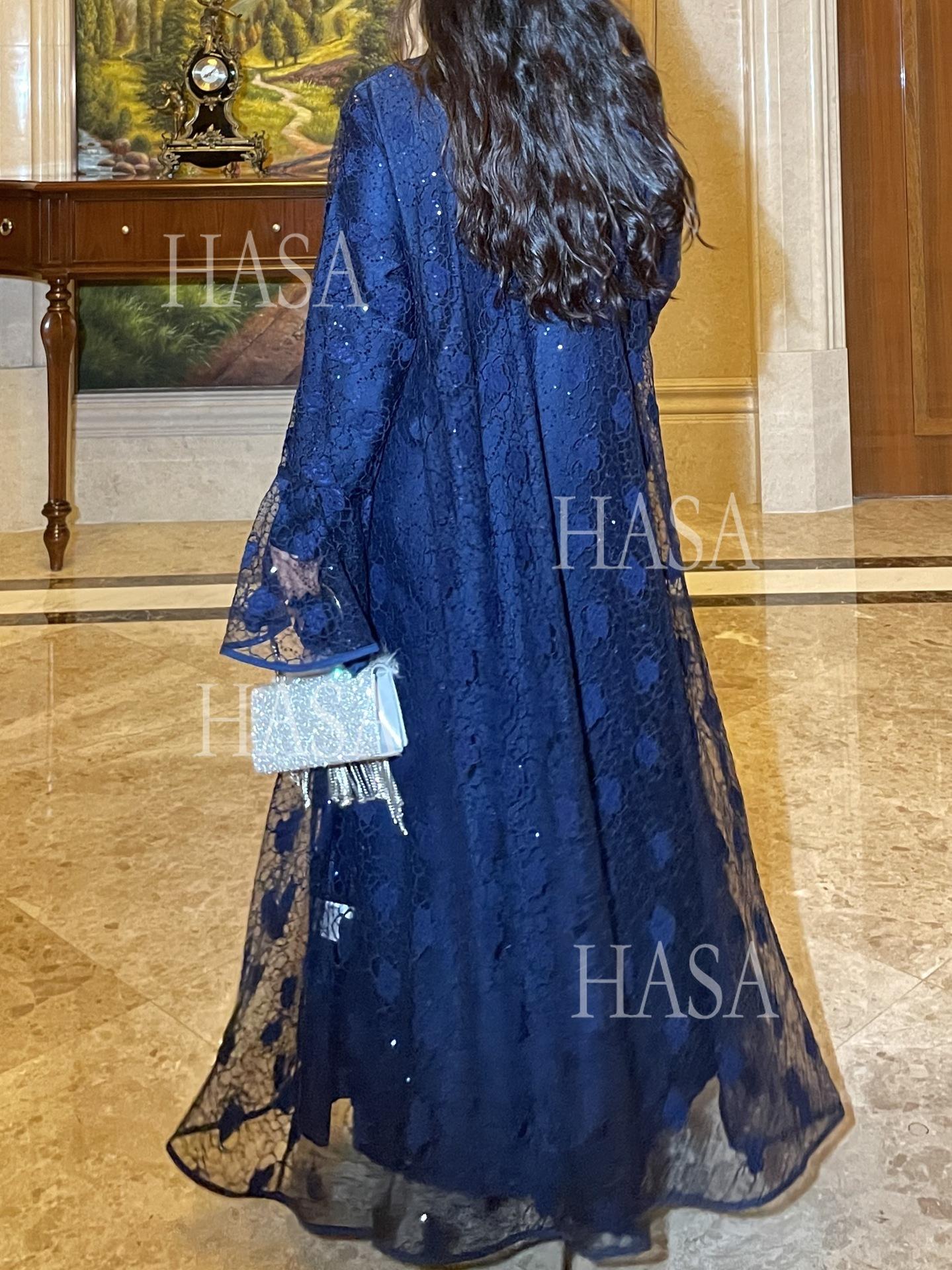 HA6488 Two-piece long dress with flared sleeves and lace sequined cape