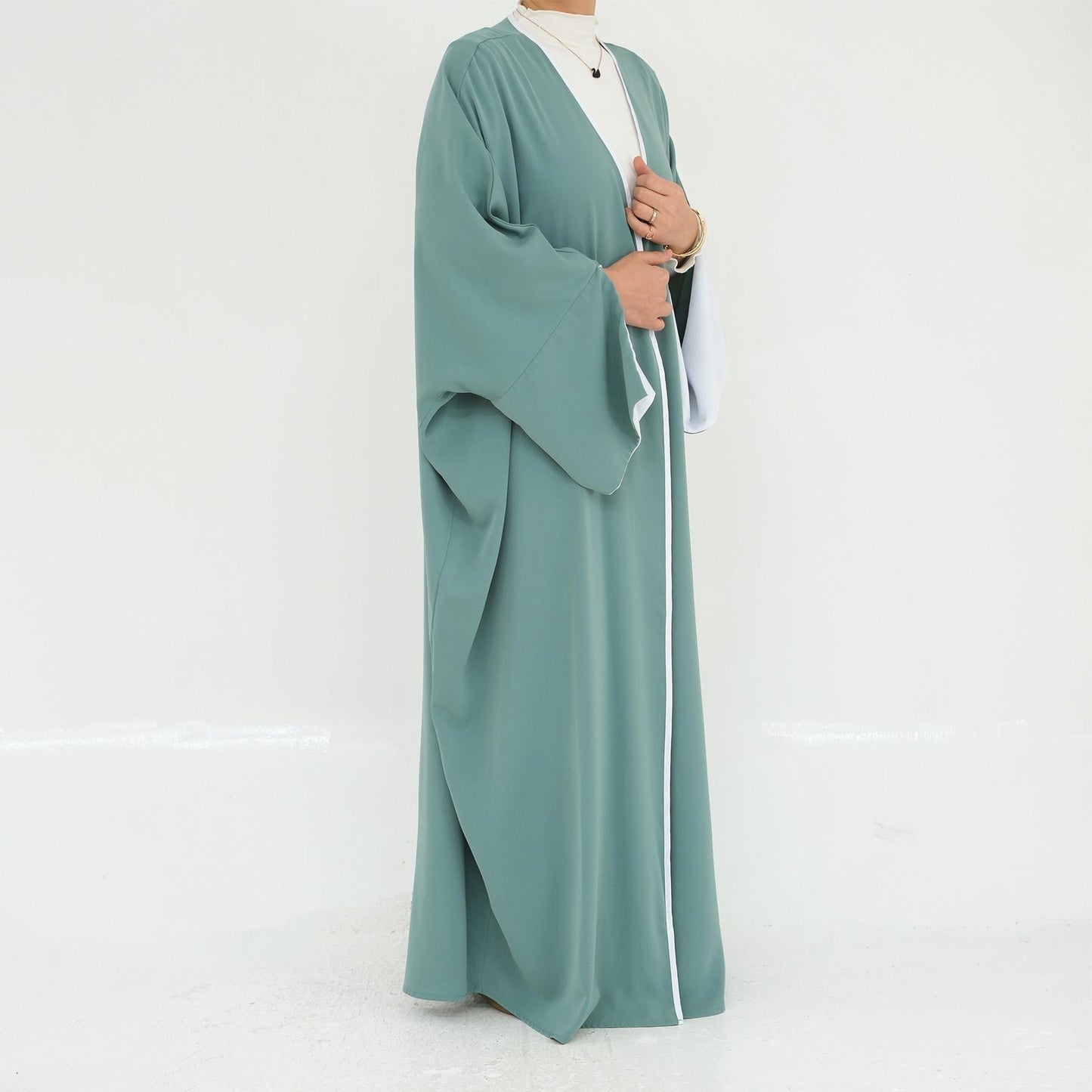 HA5877 The Loose-fitting Robe Has A Lightweight Silhouette That Is Perfect for Any Occasion open abaya outfit