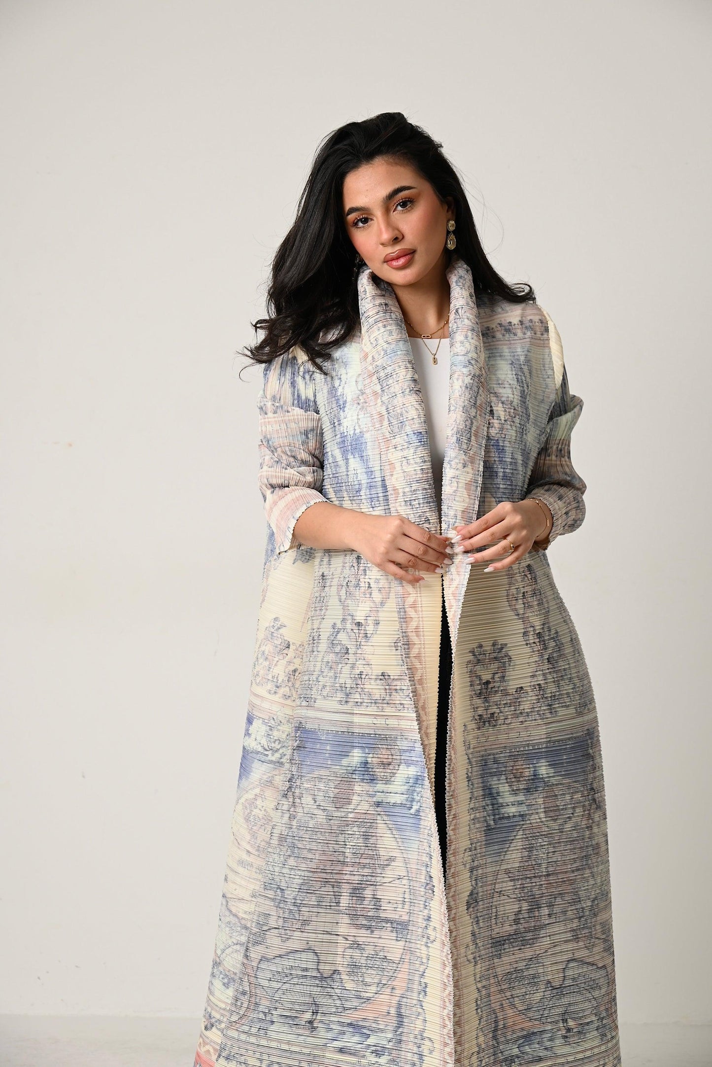 HS5840 Light-colored, All-over Print, Open-front Long Coat