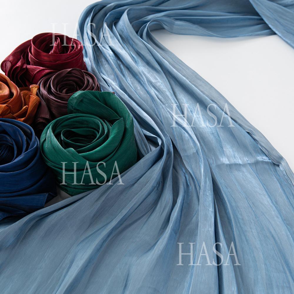HA6479 A Simple Silk Scarf with A Mellow Color and A Light and Drapey Design
