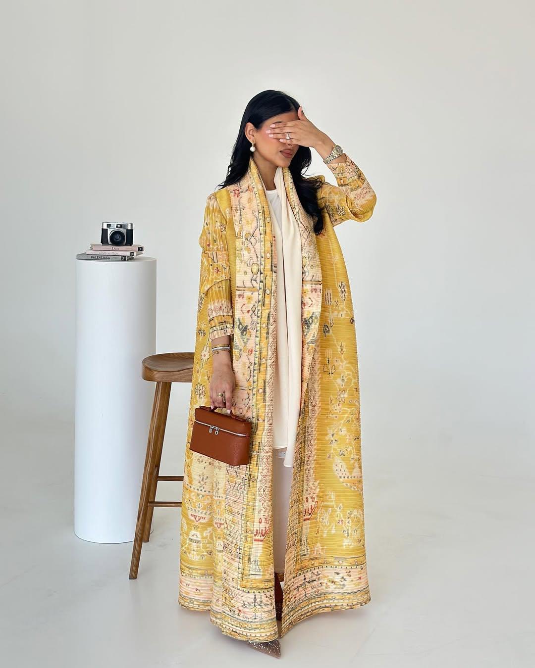 HS5843 Retro Warm Yellow Floral Textured Open-front Long Coat