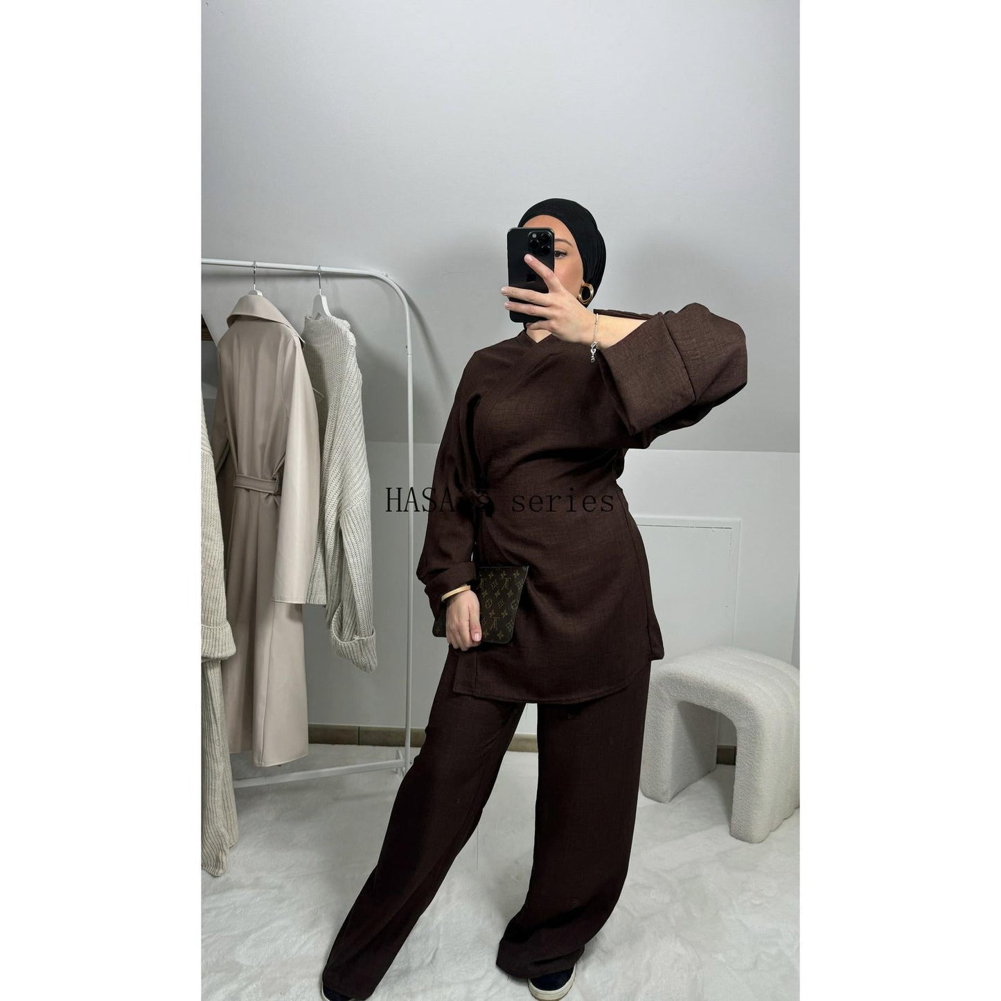 HS4830 A Simple, Tie-front Top Paired with Wide-leg Pants – A Comfortable Two-piece Set Suitable for Everyday Wear.
