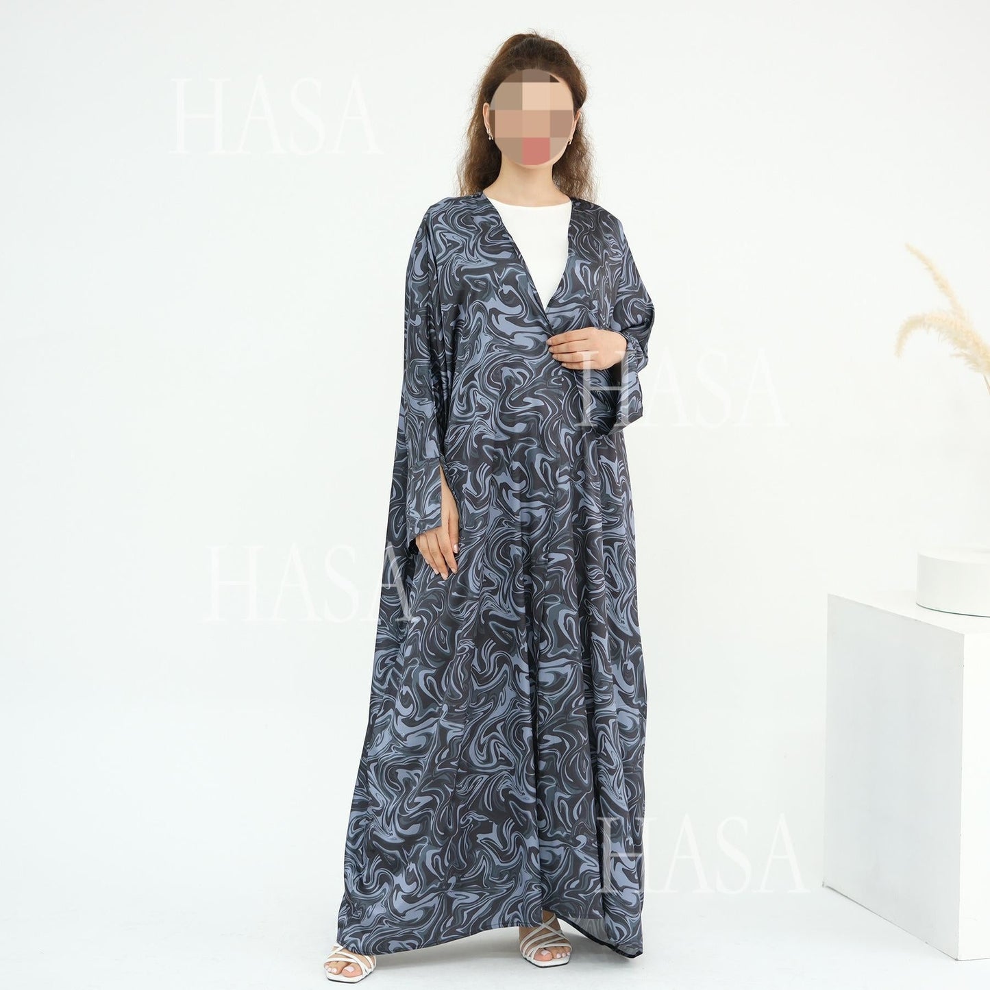 HA6555 Fashionable printed long-sleeved dress with an ankle-length cardigan style