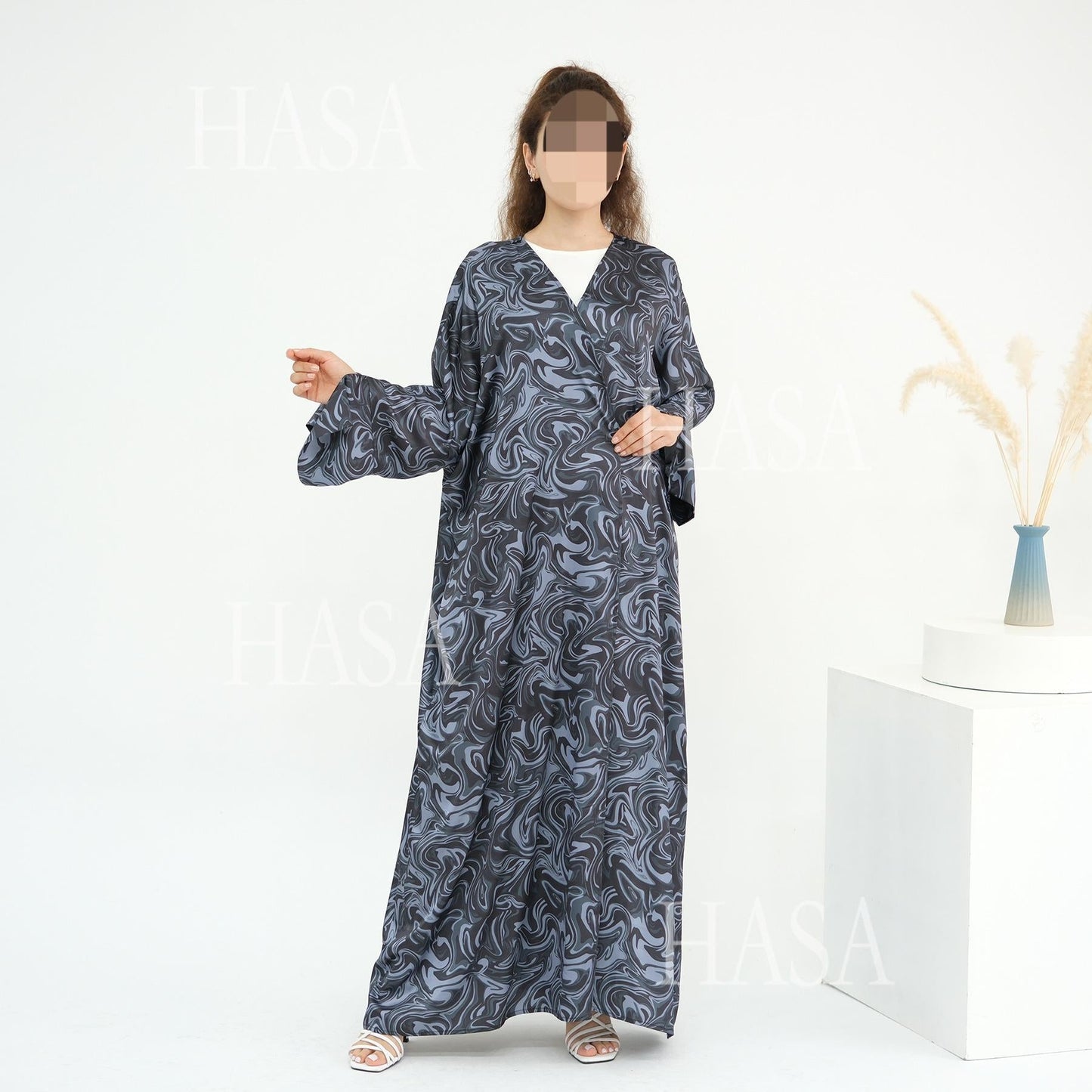 HA6555 Fashionable printed long-sleeved dress with an ankle-length cardigan style