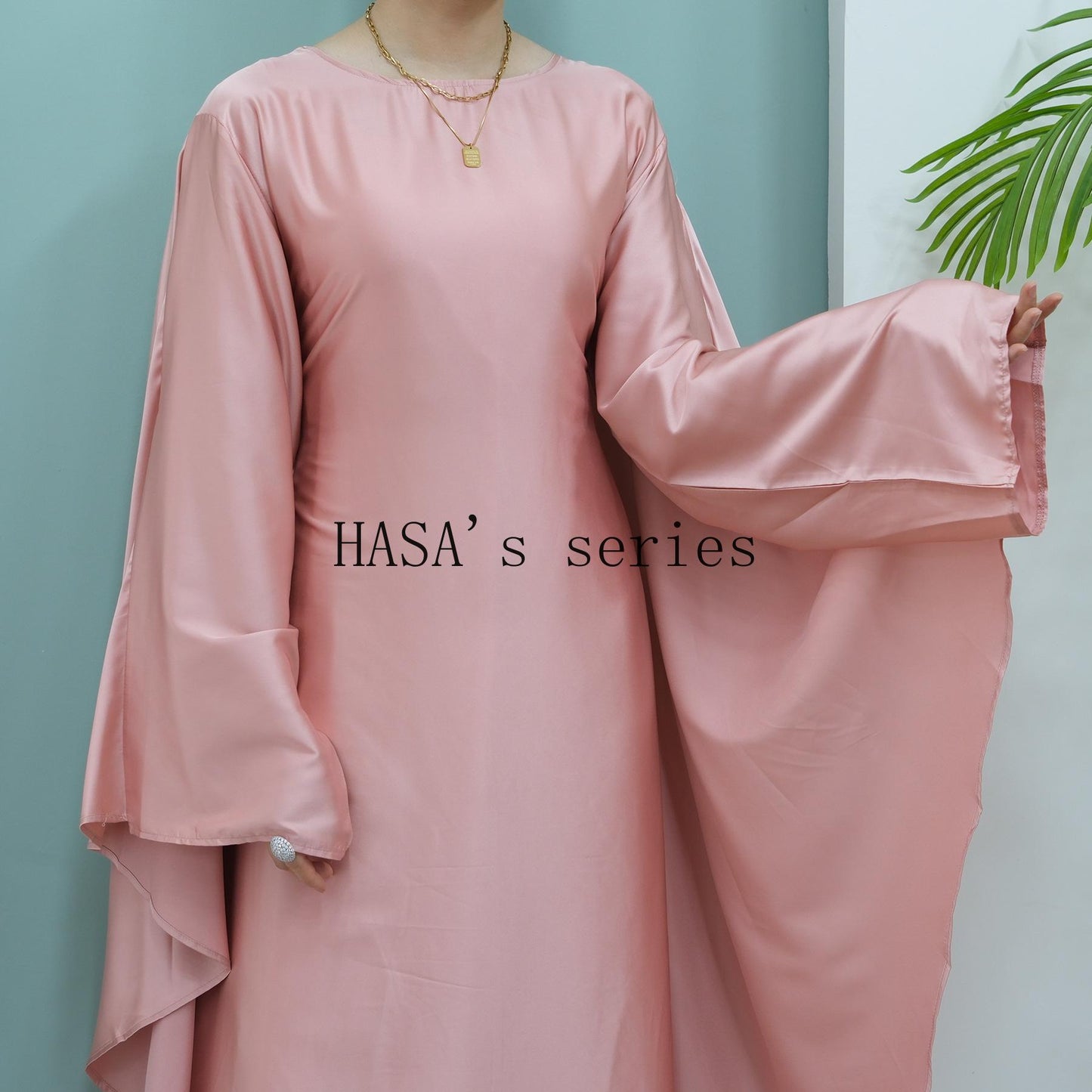 HS4835 High-density Stretch Satin Long Dress, Simple, Elegant, and Comfortable To Wear.