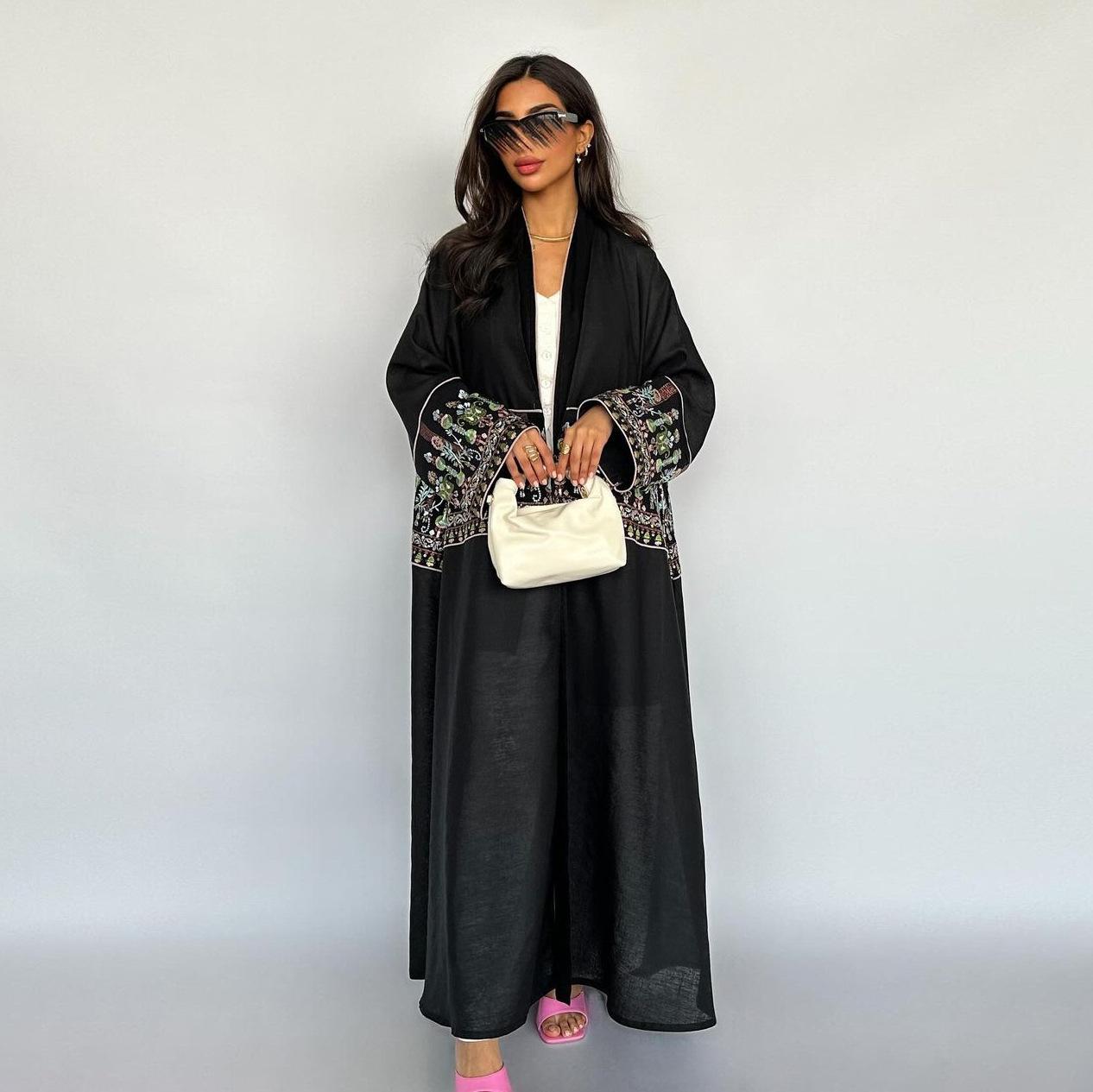 HS5102 Simple Embroidered Long Robe/jacket with A Loose and Comfortable Open-front Design.