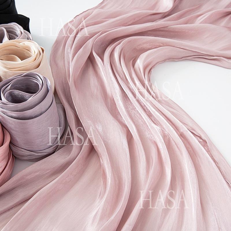 HA6479 A Simple Silk Scarf with A Mellow Color and A Light and Drapey Design