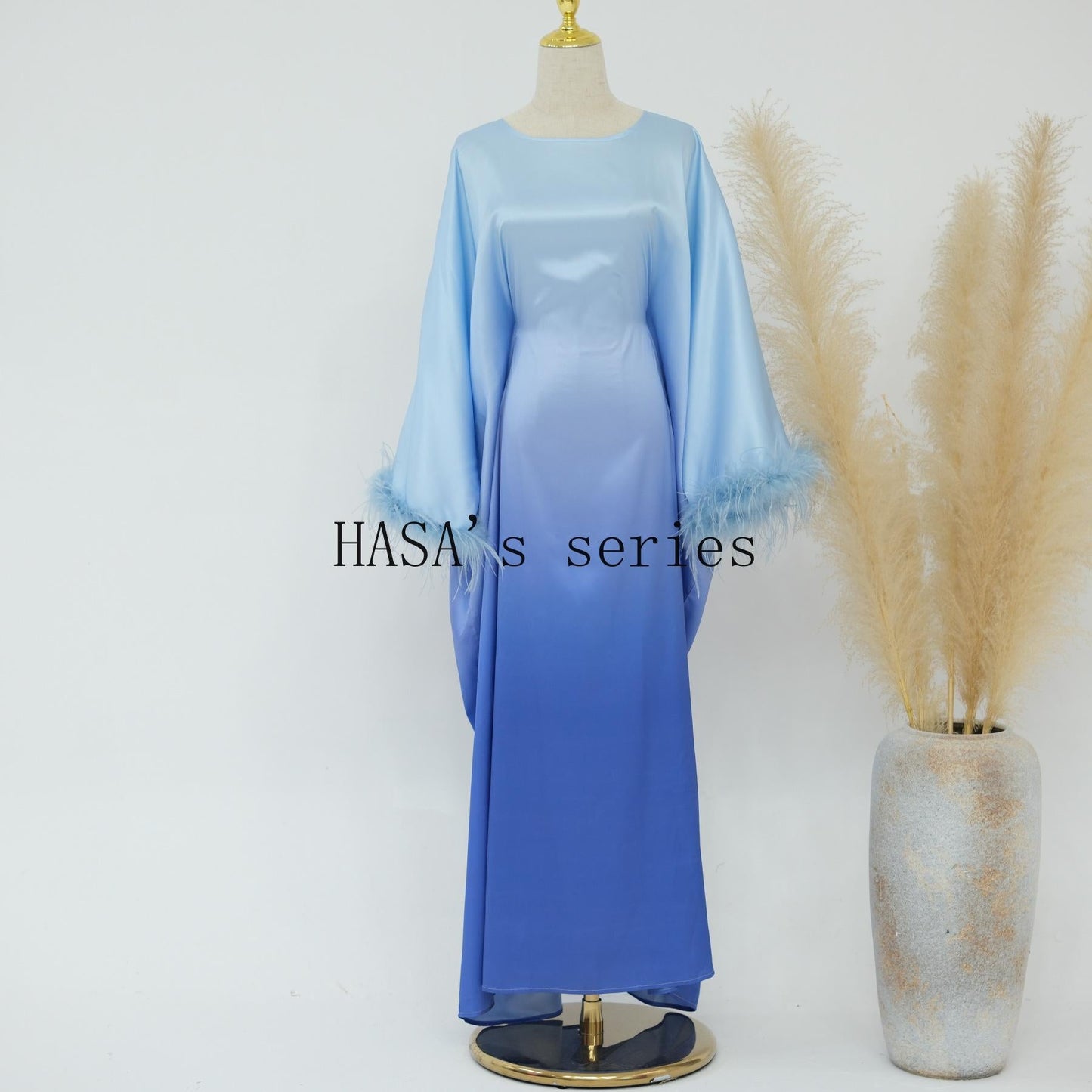 HS5108 Elegant long dress with gradient color waist design and batwing sleeves.