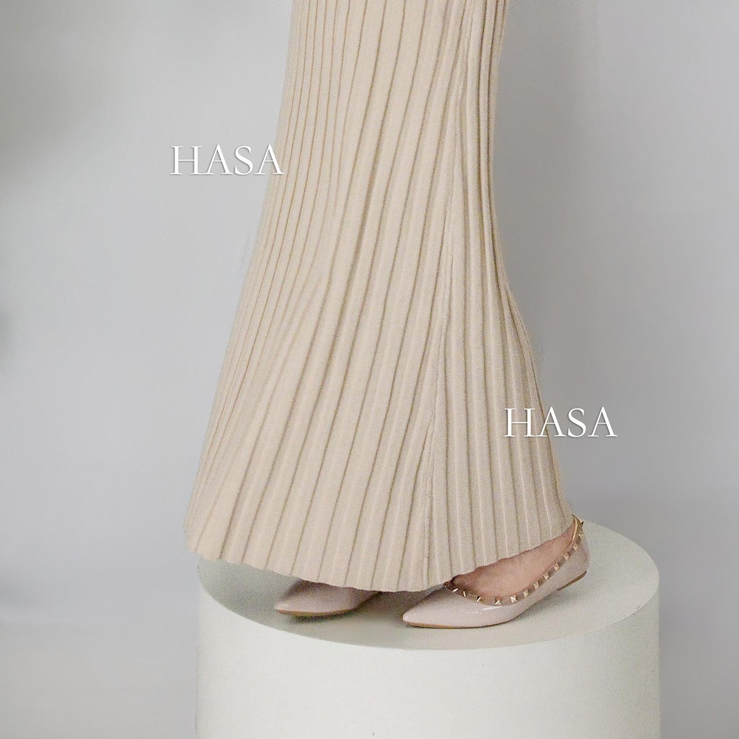 HAYA0112 Knitted long dress warm for autumn and winter