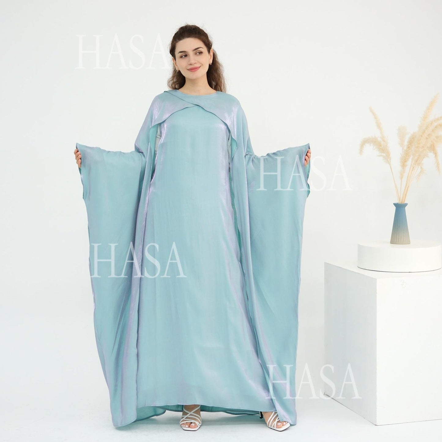 HA6584 Solid Color Beaded Loose Elegant Robe Dress
