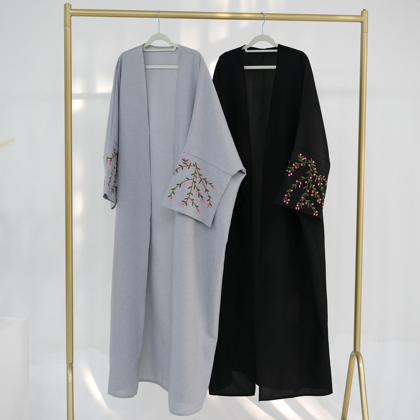 HAYA HAYA1046 Flower Embroidery Elegant Cardigan Robe