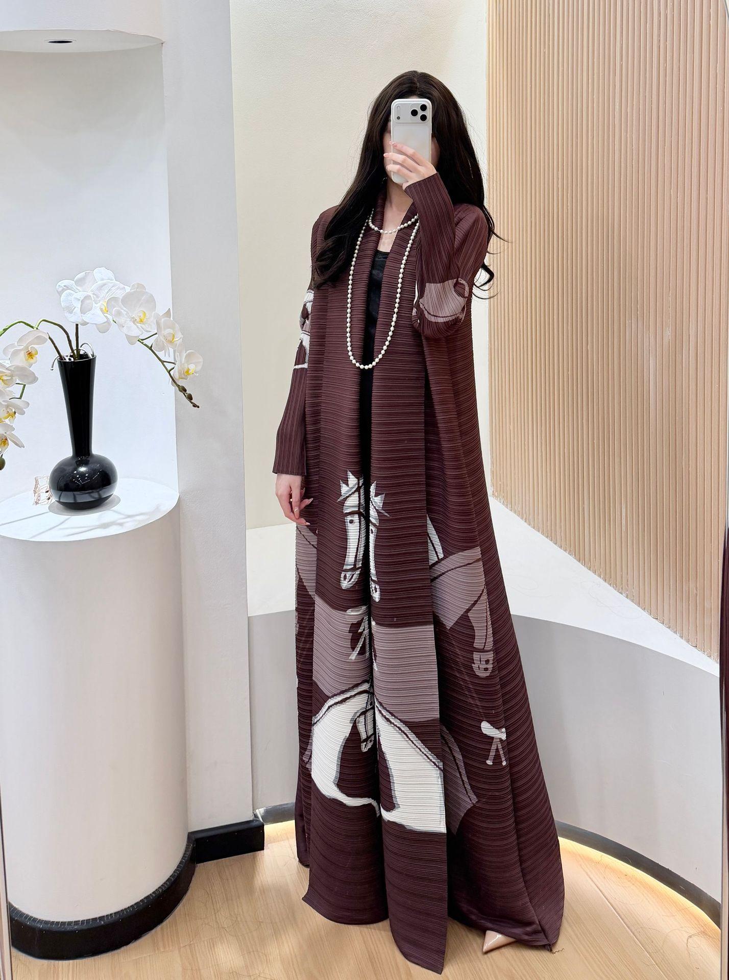 HS6718 Questrian Elegance | Brown Abaya with Horse Motifs
