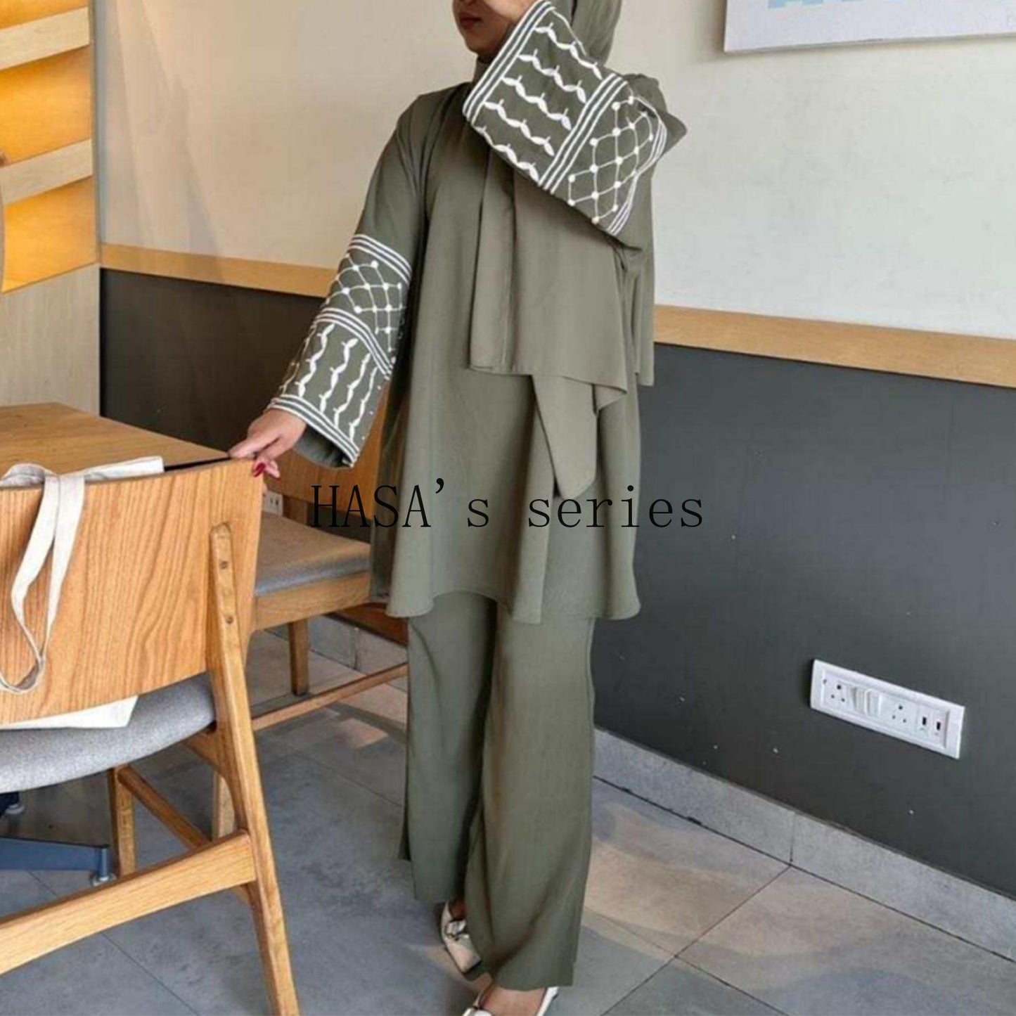 HS4836 A Two-piece Set Consisting of A Simple Embroidered Top and Loose Wide-leg Pants.