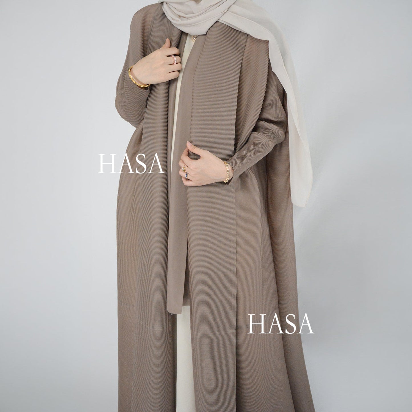 HAYA SHOP 1245 Ombré Abaya Loose Fashion Robe with Pleated Patchwork Detailing