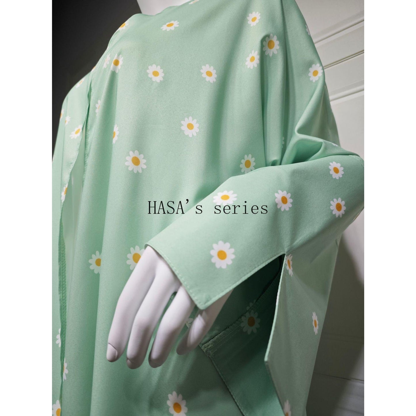 HS5104 Fresh and stylish printed loose-fitting cardigan, a long-sleeved, flowing long coat.