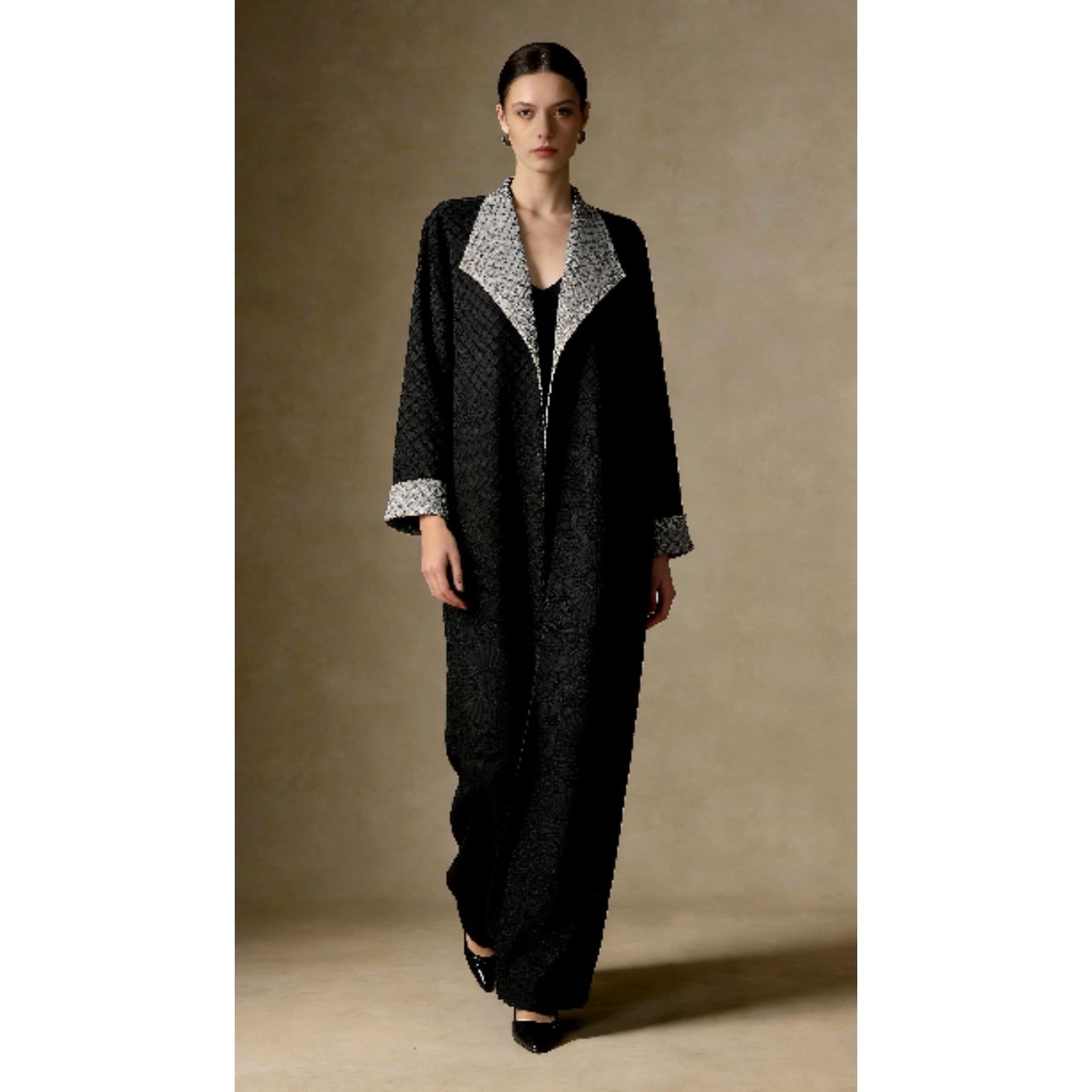 HS6702 Midnight Elegance Navy Abaya with Contrast Collar