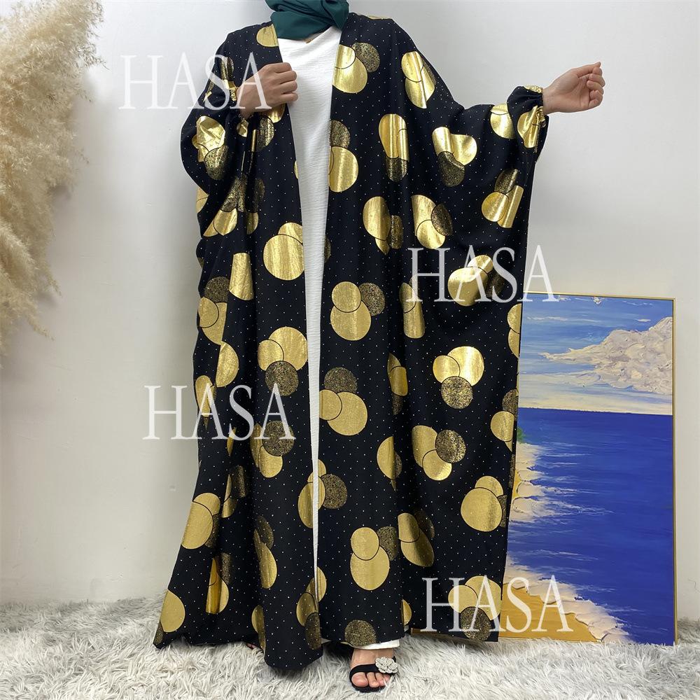 HA6587 Gilded Pattern Cardigan Robe with Bat Sleeves and Loose Flowing Design