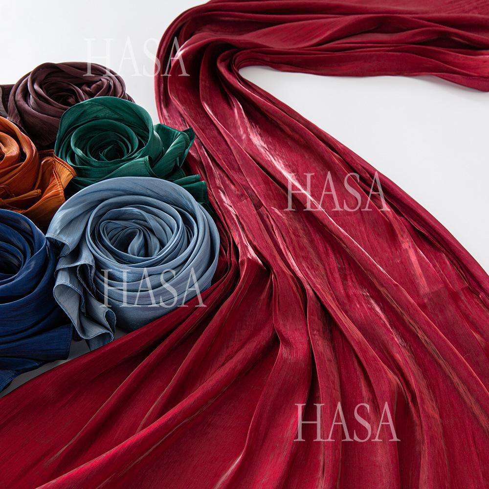HA6479 A Simple Silk Scarf with A Mellow Color and A Light and Drapey Design