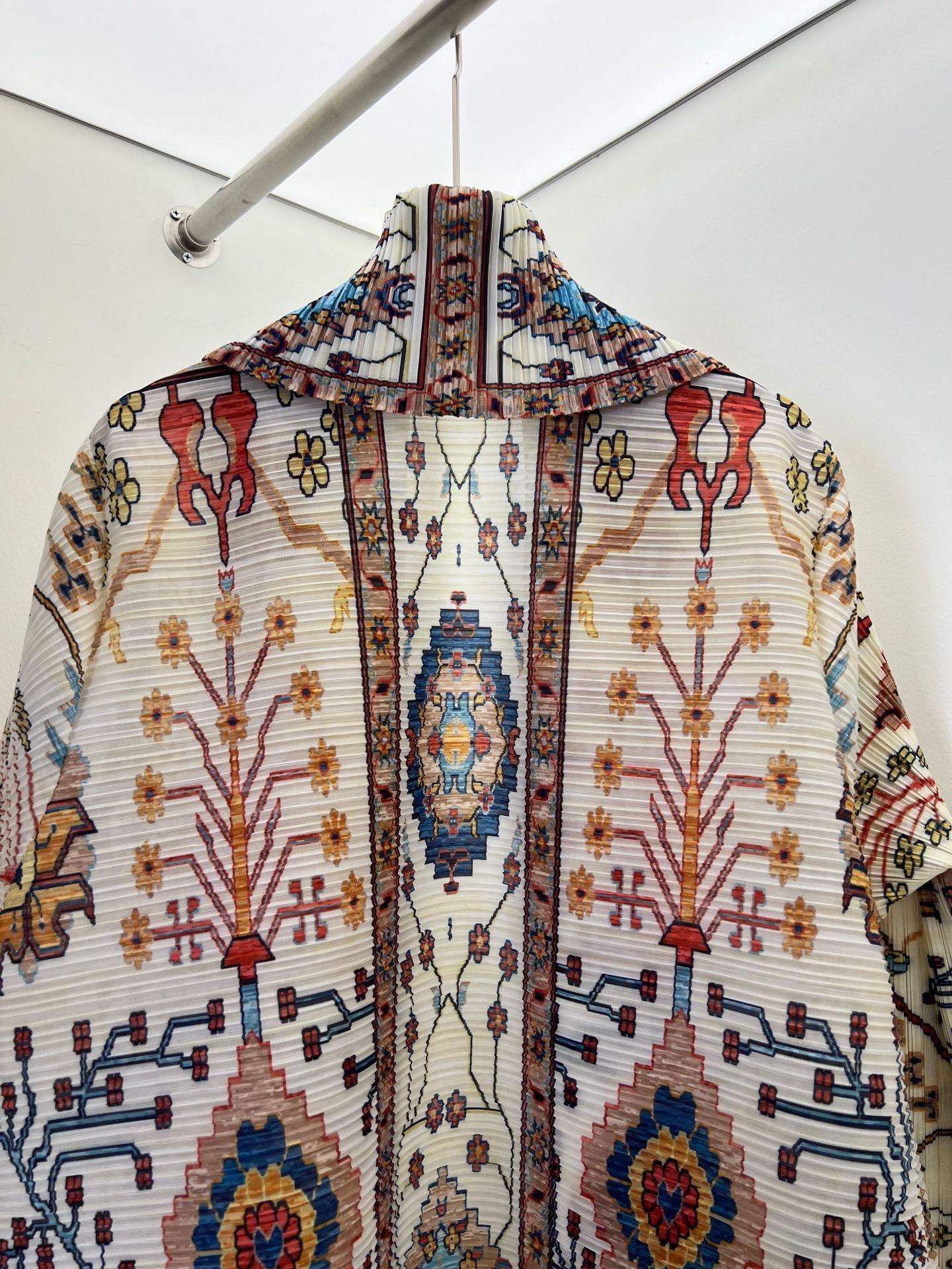 HS6720  White Abaya with Vibrant Multicolor Prints