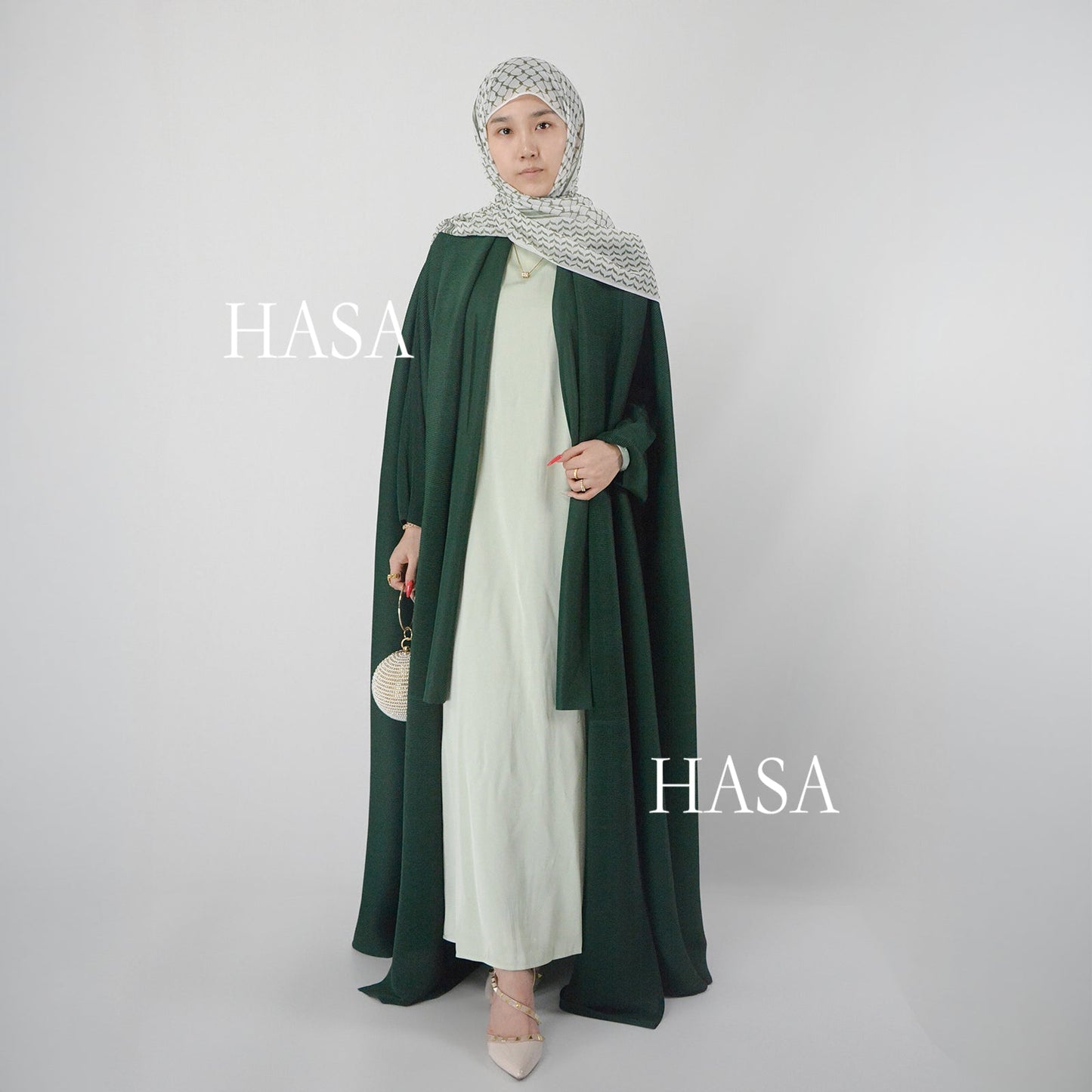 HAYA SHOP 1245 Ombré Abaya Loose Fashion Robe with Pleated Patchwork Detailing