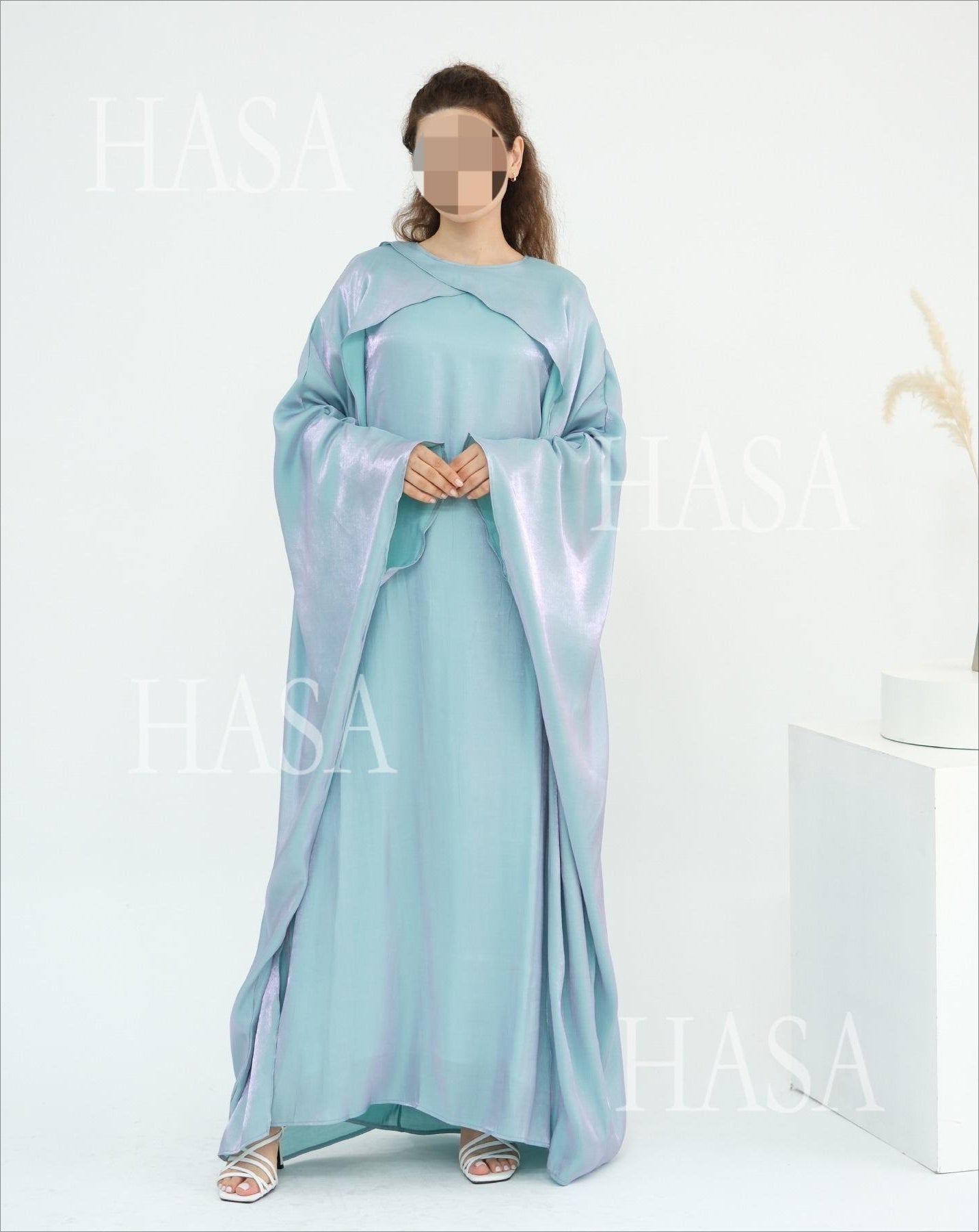 HA6584 Solid Color Beaded Loose Elegant Robe Dress