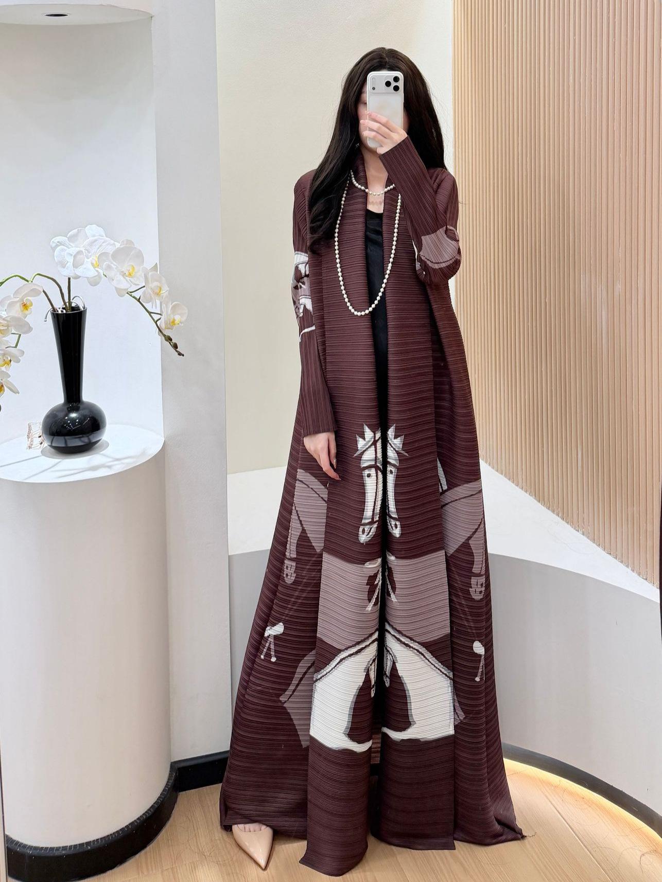 HS6718 Questrian Elegance | Brown Abaya with Horse Motifs