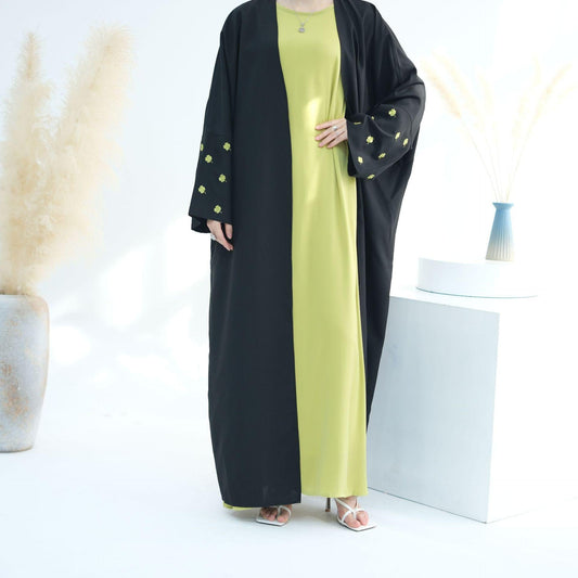 HAYA HAYA1001 Four-leaf Clover Embroidered Elegant Cardigan