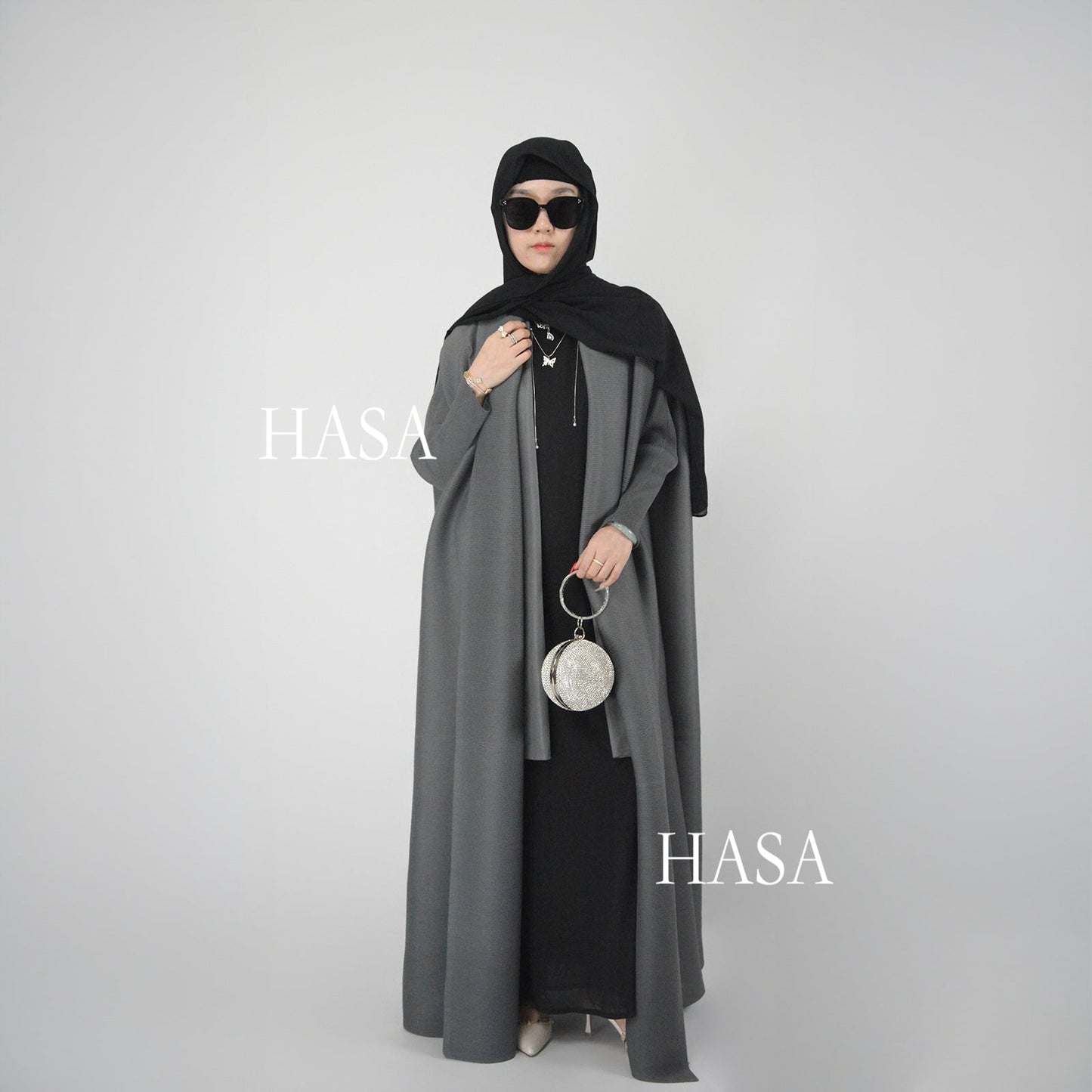 HAYA SHOP 1245 Ombré Abaya Loose Fashion Robe with Pleated Patchwork Detailing