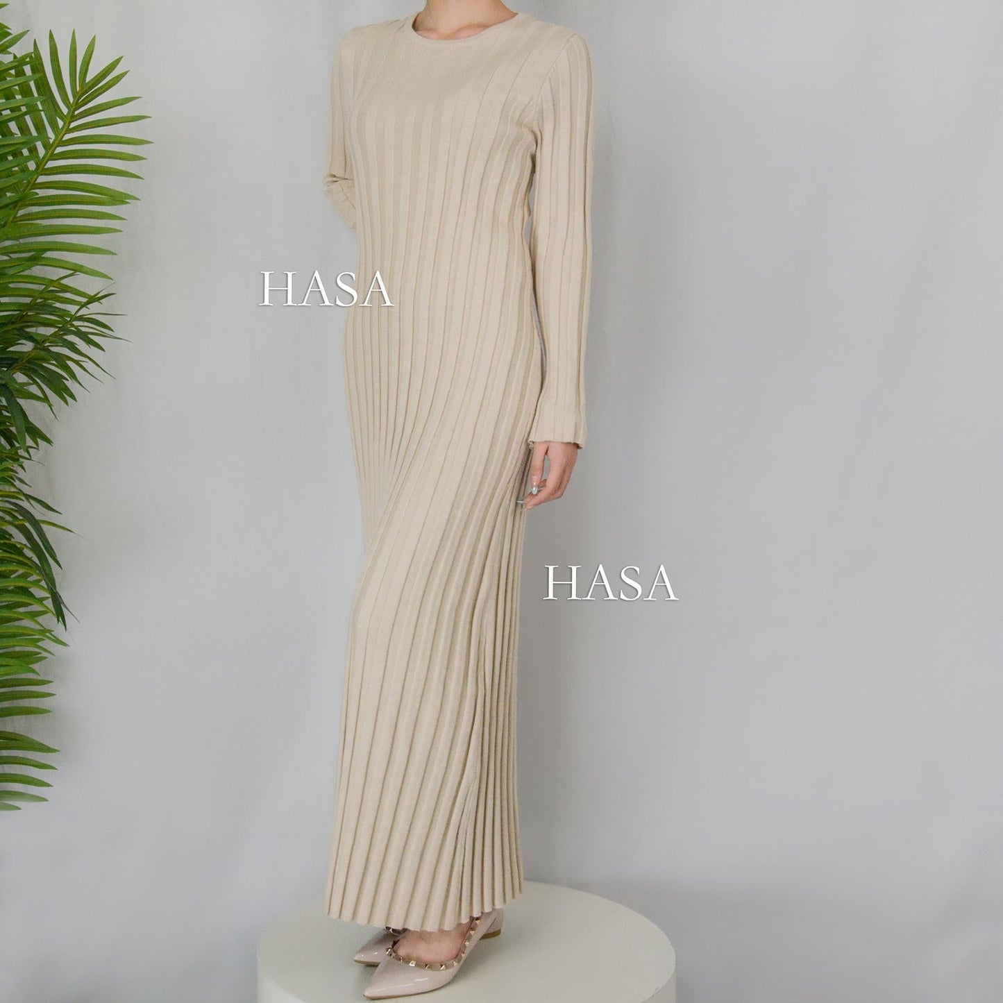 HAYA0112 Knitted long dress warm for autumn and winter