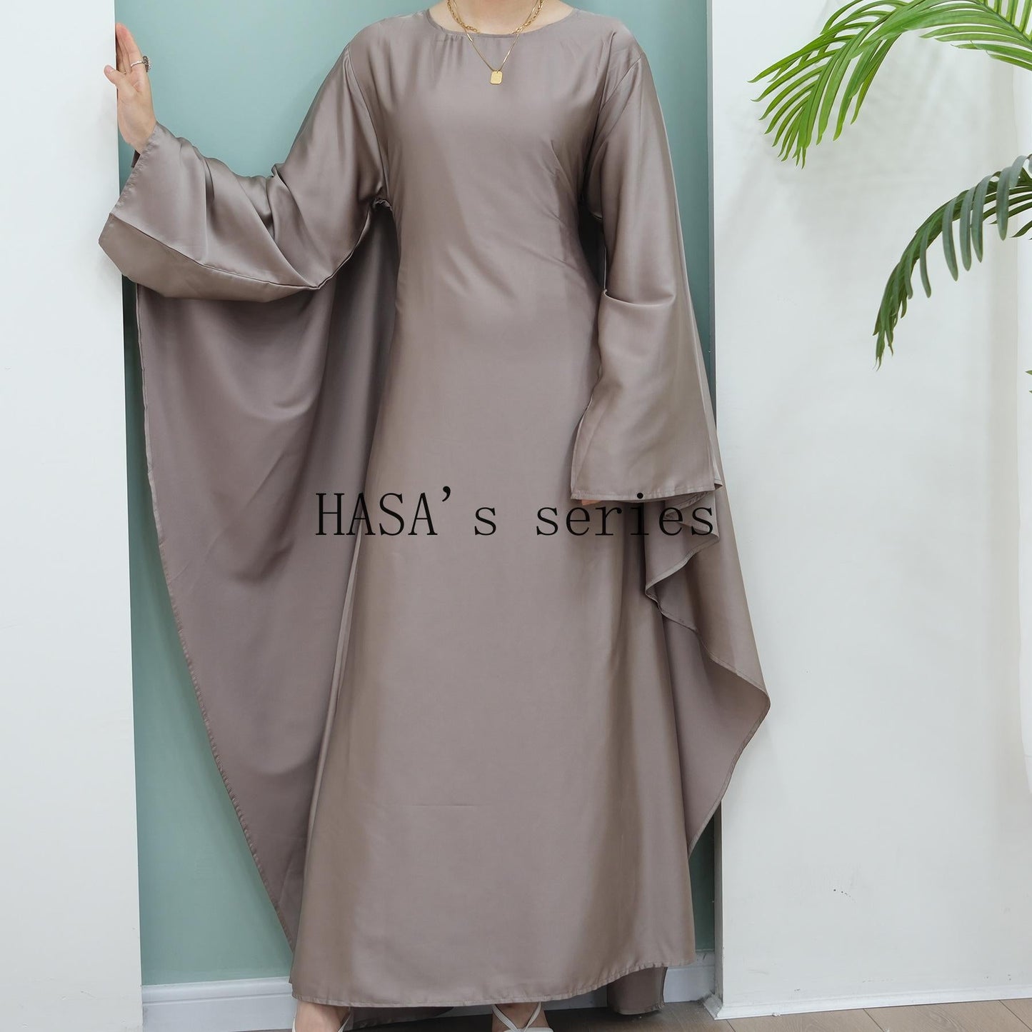 HS4835 High-density Stretch Satin Long Dress, Simple, Elegant, and Comfortable To Wear.