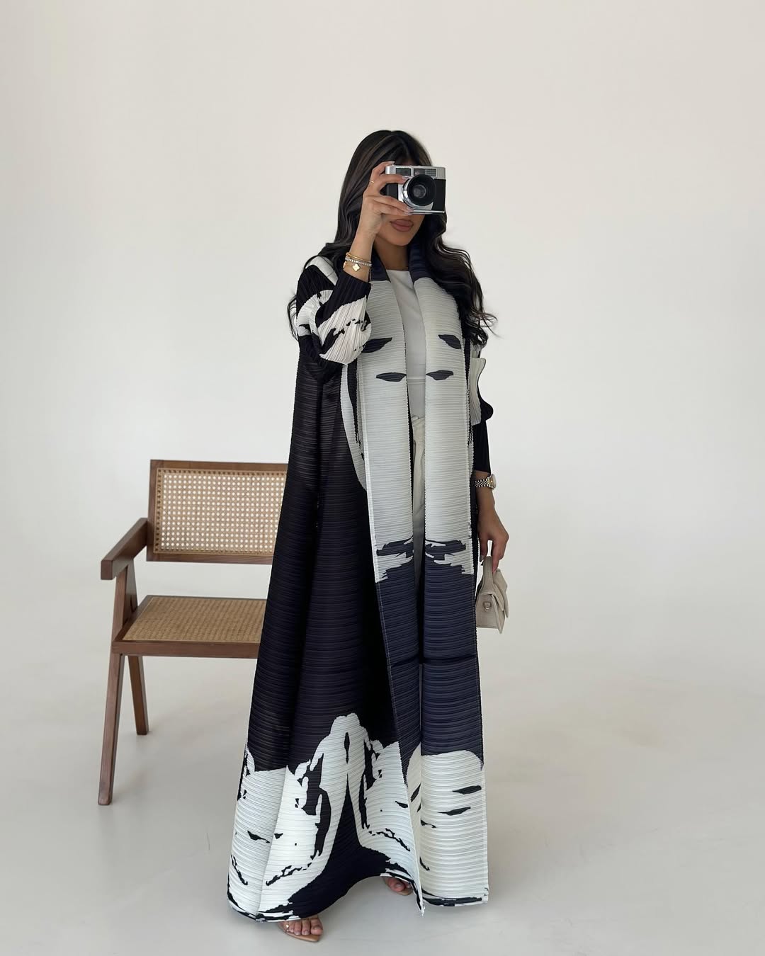 HS6726  White Abstract Belted Abaya with Artistic Prints