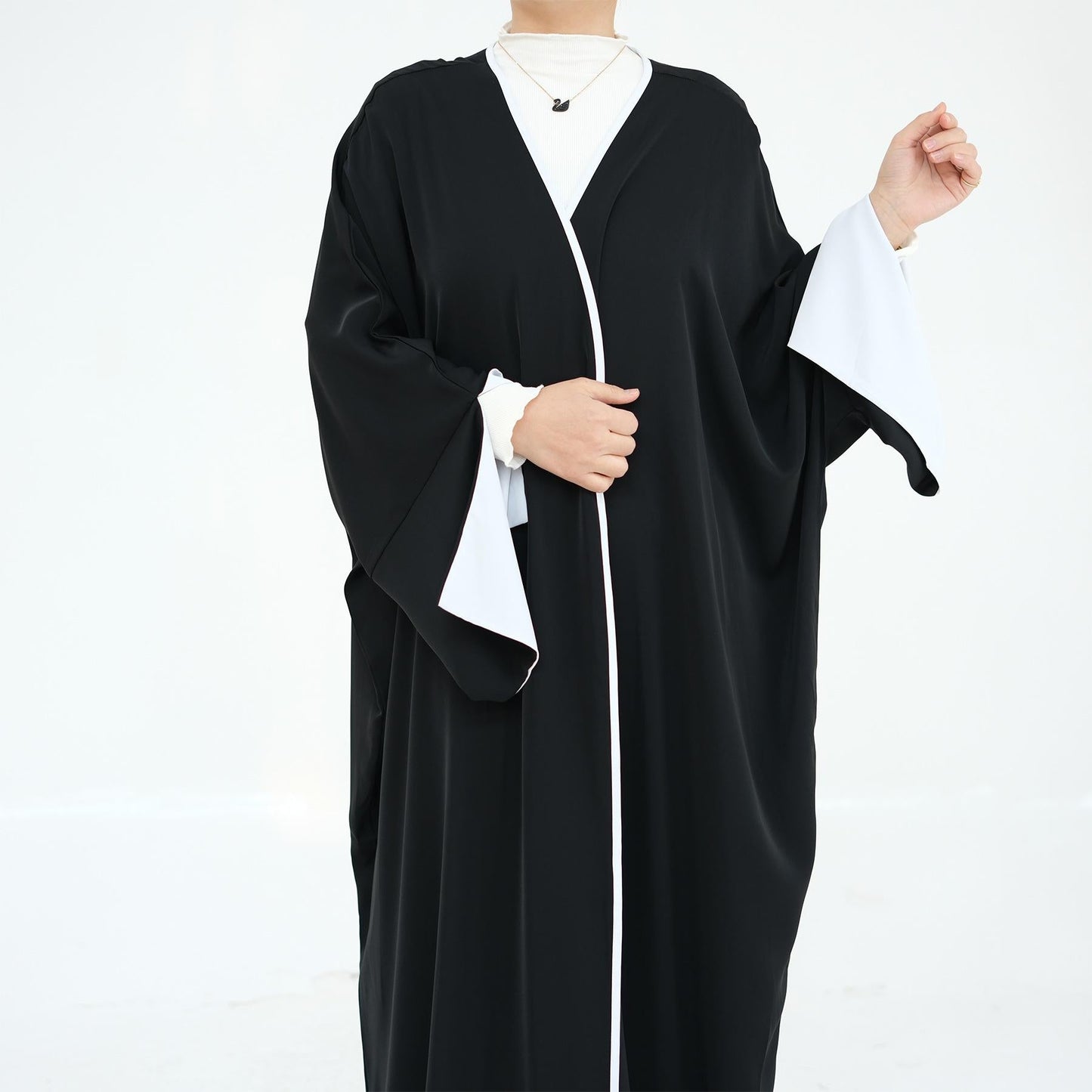 HA5877 The Loose-fitting Robe Has A Lightweight Silhouette That Is Perfect for Any Occasion open abaya outfit
