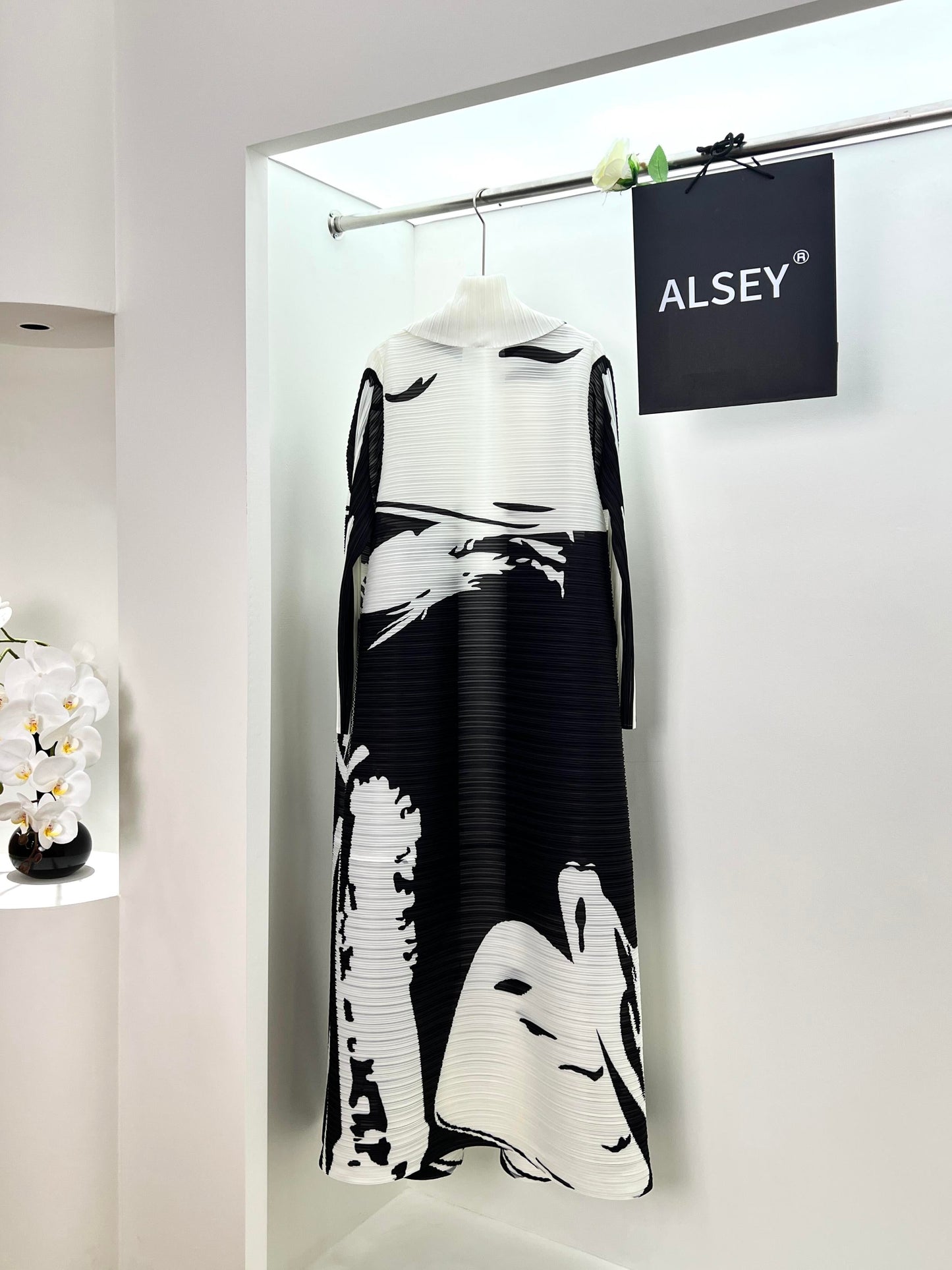 HS6726  White Abstract Belted Abaya with Artistic Prints