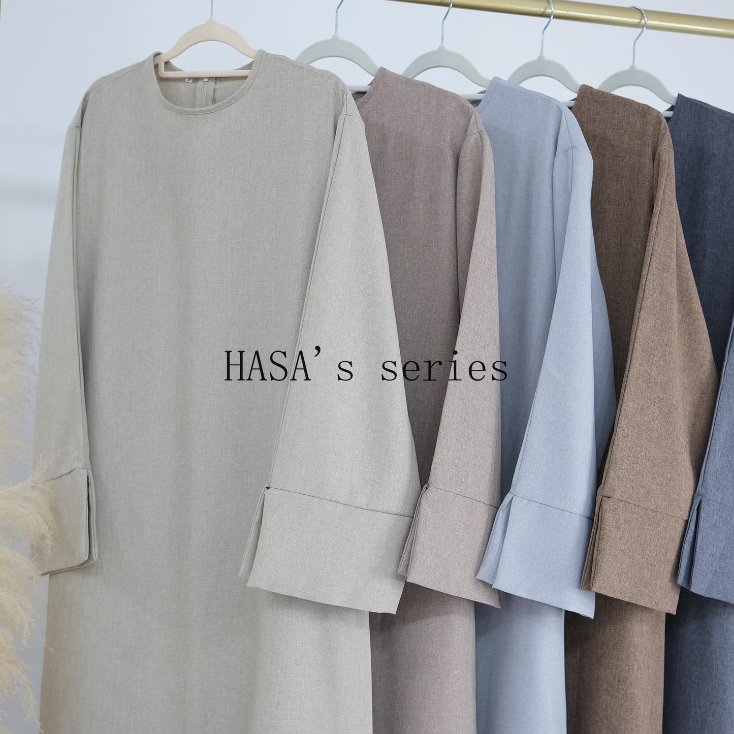 HS4855 A Solid-colored, Loose-fitting Maxi Dress, Offering Both Comfort and Elegant Style.