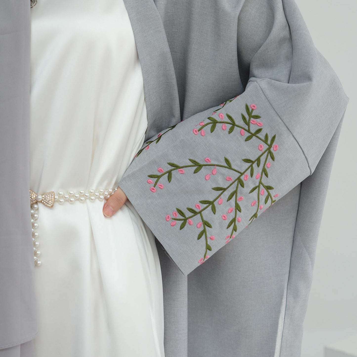 HAYA HAYA1046 Flower Embroidery Elegant Cardigan Robe