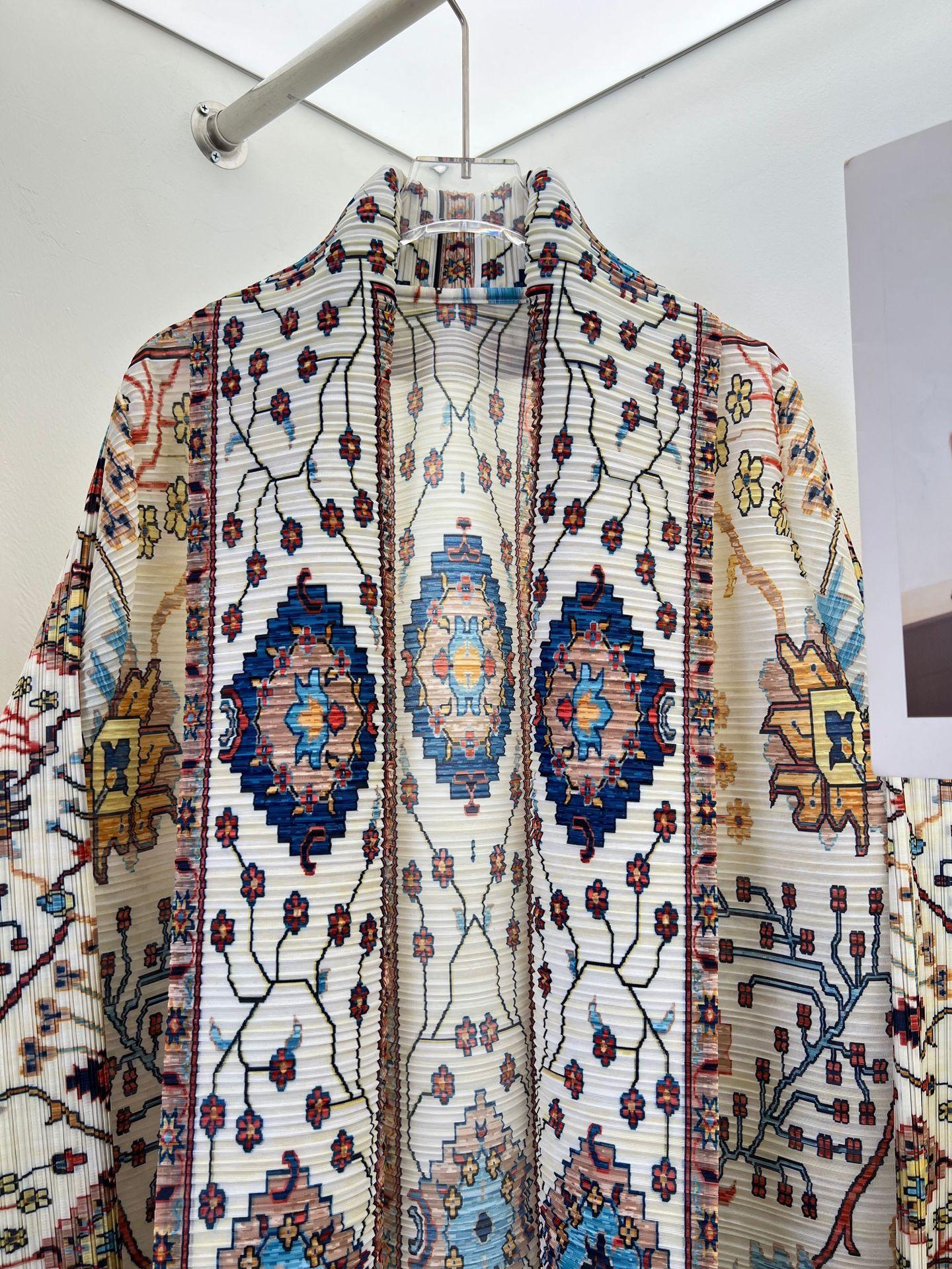HS6720  White Abaya with Vibrant Multicolor Prints