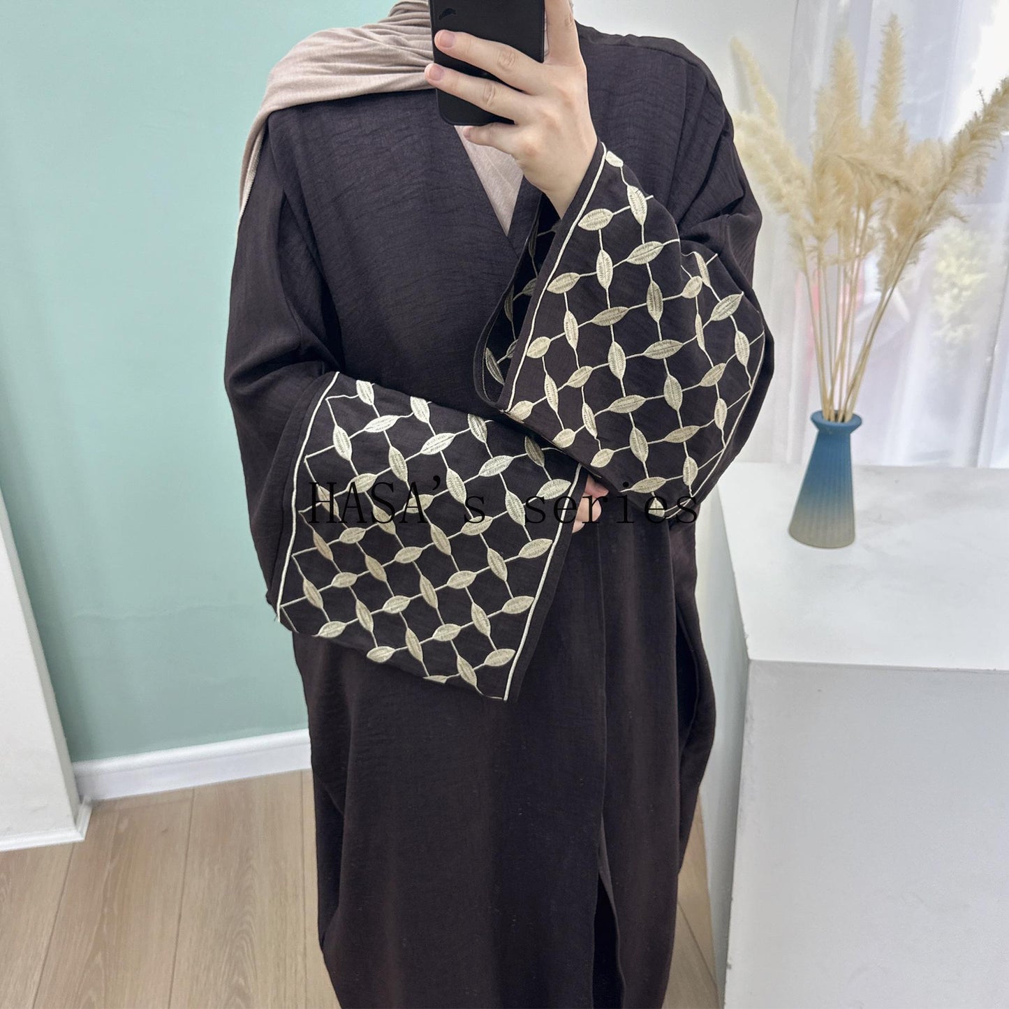 HS4840 Elegant long robe with geometric embroidery, a simple and traditional style dress.