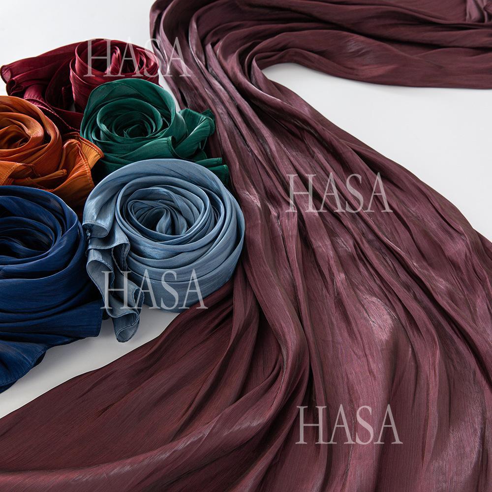 HA6479 A Simple Silk Scarf with A Mellow Color and A Light and Drapey Design