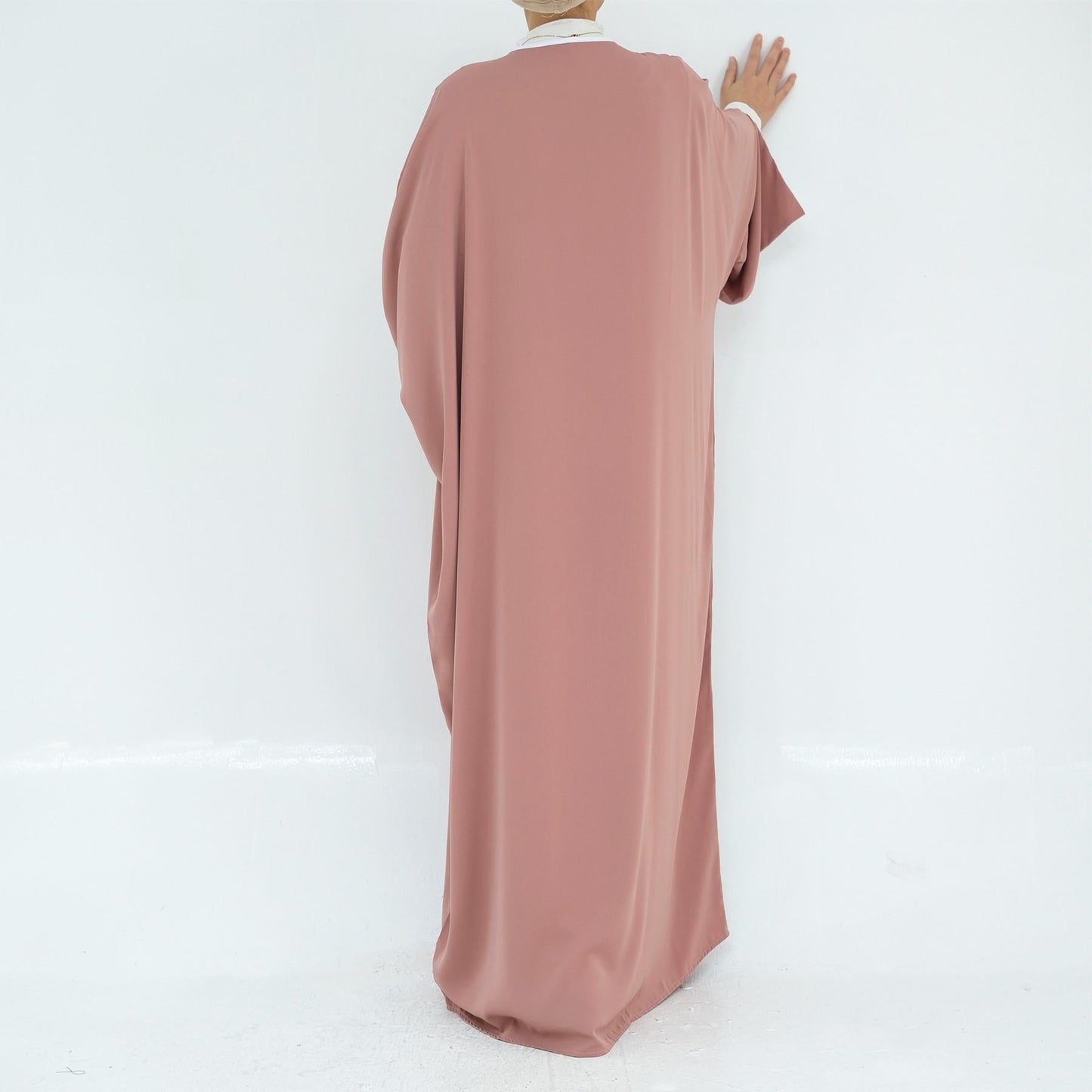 HA5877 The Loose-fitting Robe Has A Lightweight Silhouette That Is Perfect for Any Occasion open abaya outfit