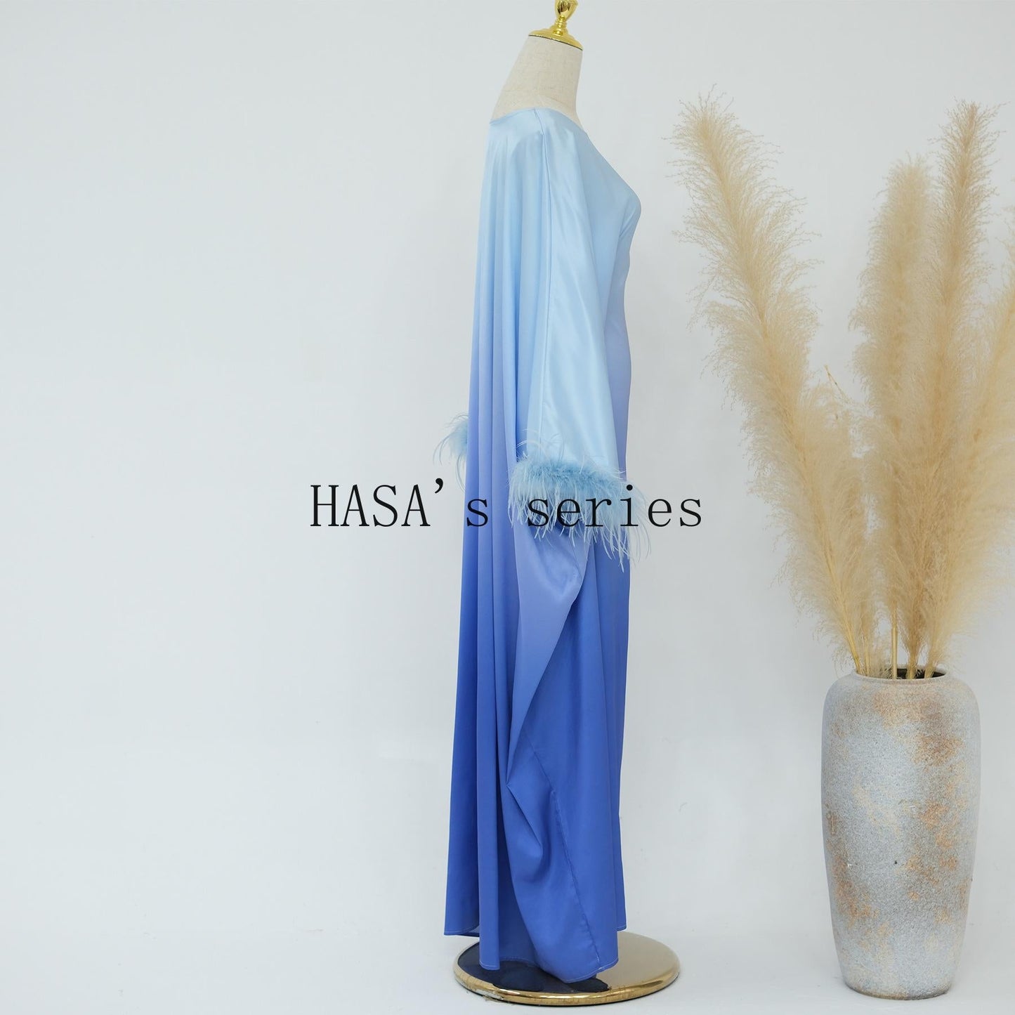 HS5108 Elegant long dress with gradient color waist design and batwing sleeves.