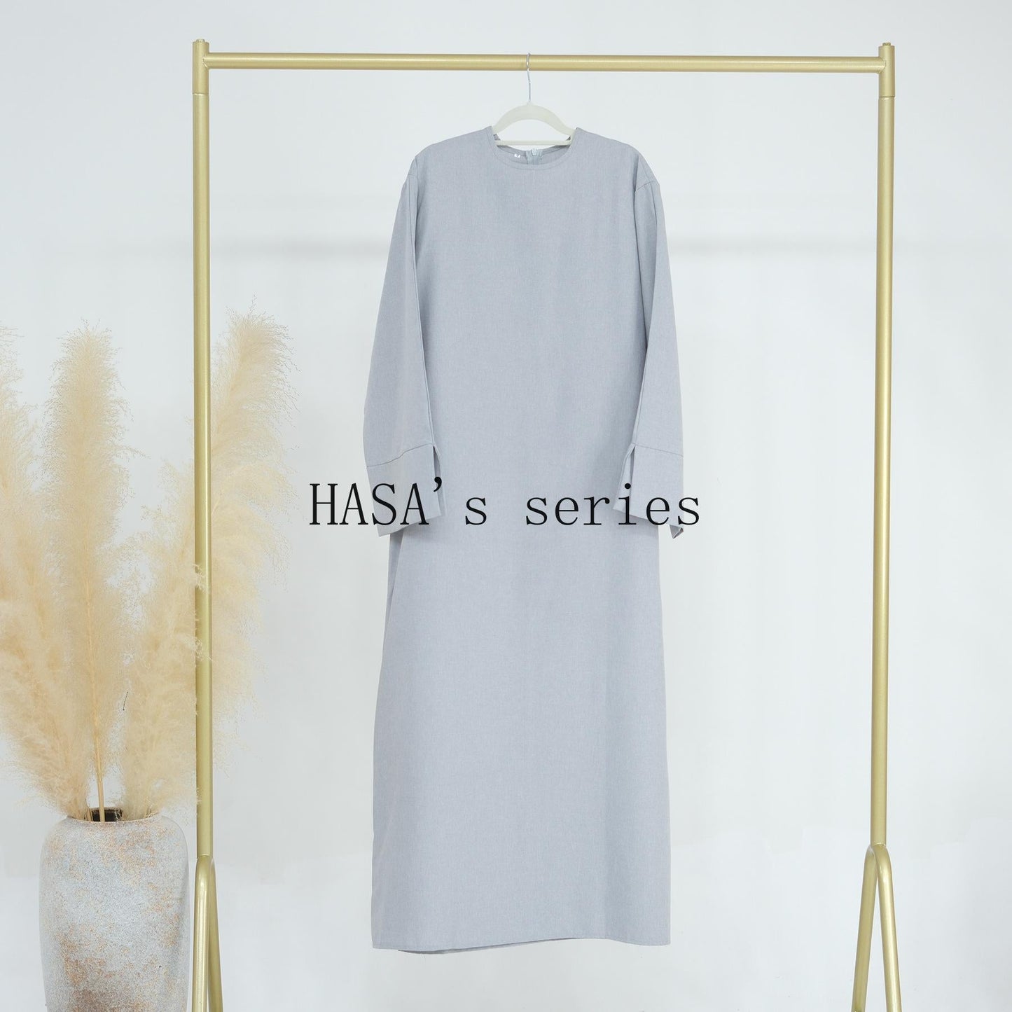 HS4855 A Solid-colored, Loose-fitting Maxi Dress, Offering Both Comfort and Elegant Style.