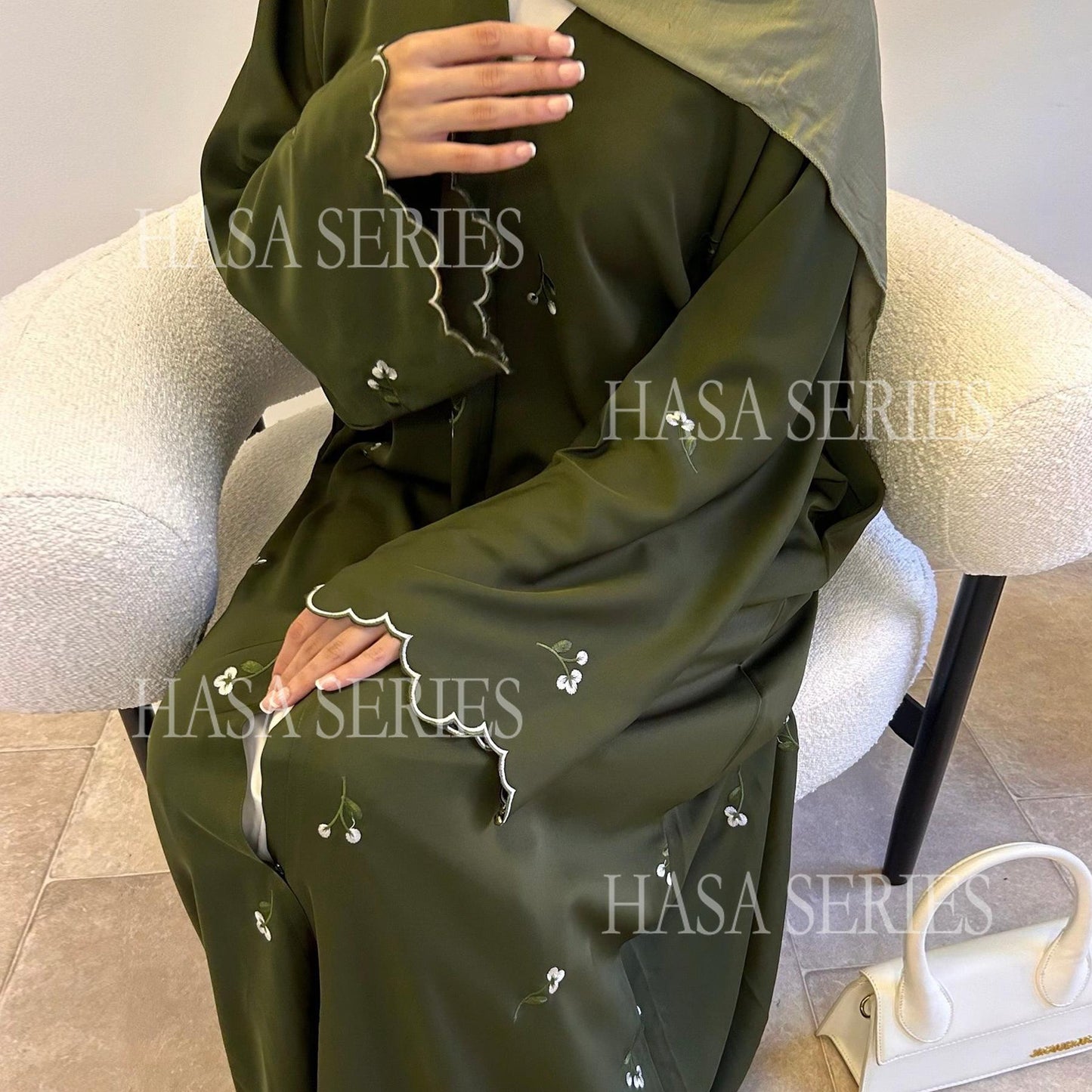 HASASERIES HS6682 Embroidered Floral Pattern Long Cardigan