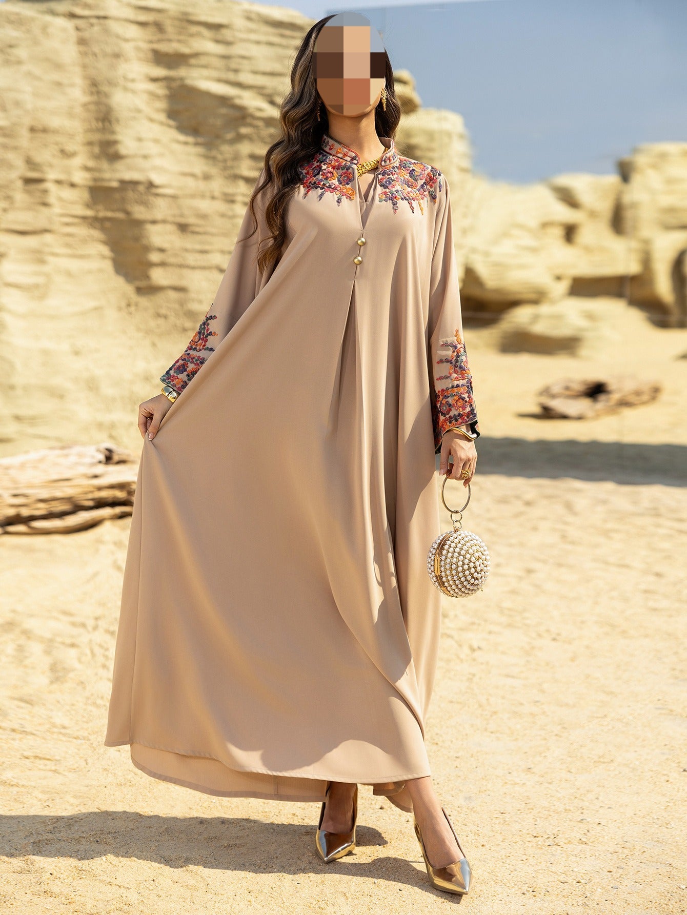 HA6655 Embroidered loose-fitting long dress | Soft drape and delicate cuff design